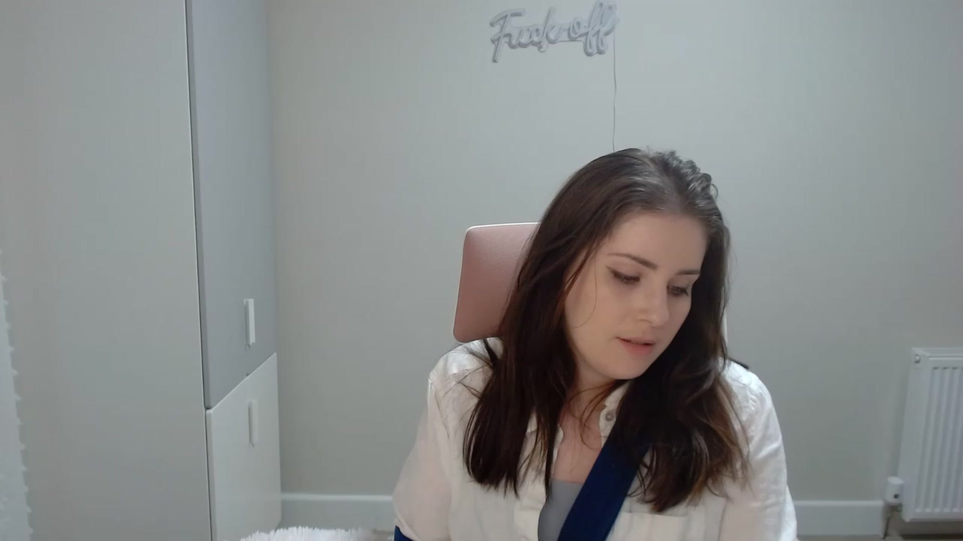 Gallery image thumbnail from Larah_Sky's myfreecams stream on, 03/27/2023, 20:52 image 12 of 20
