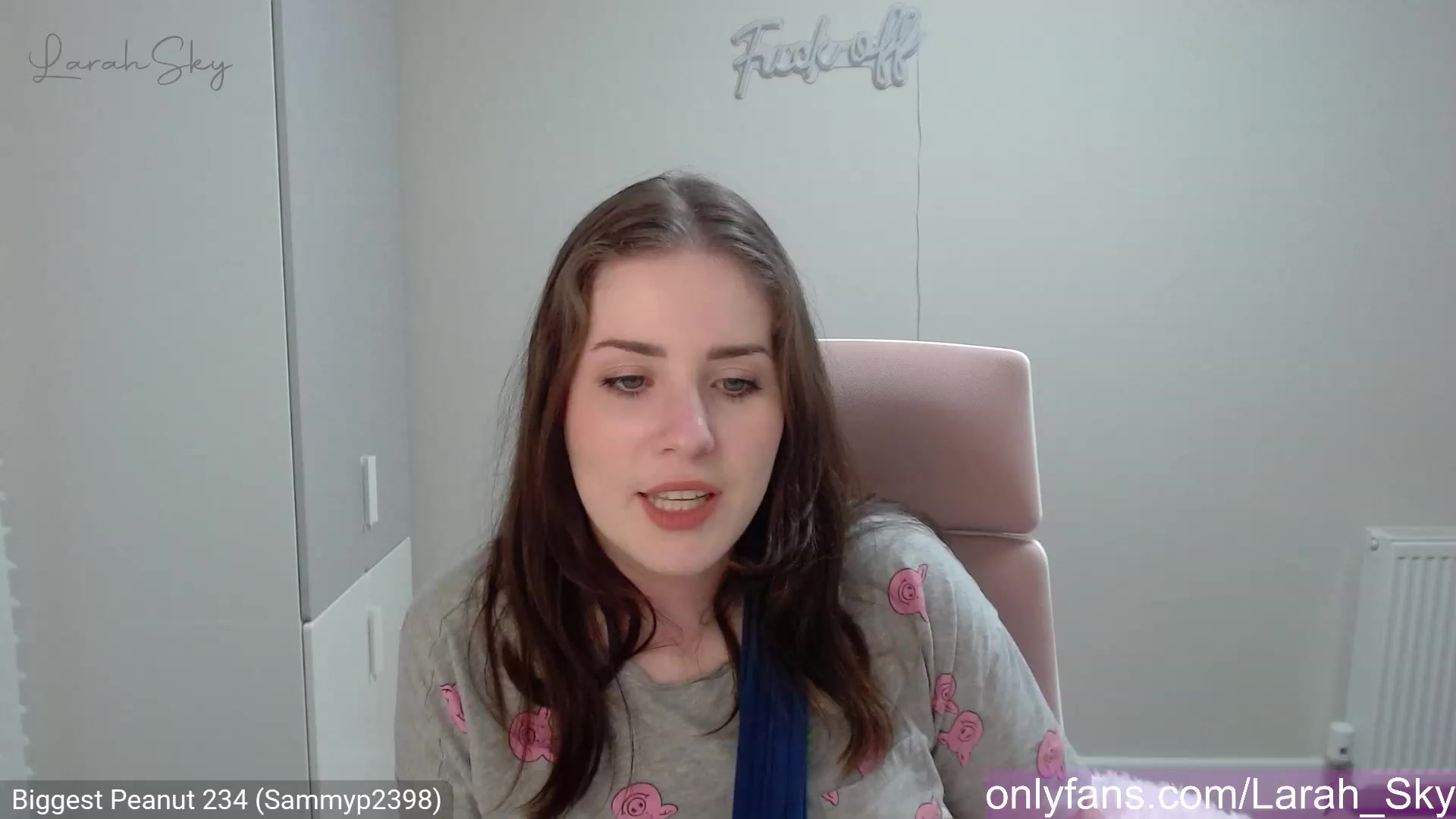 Gallery image thumbnail from Larah_Sky's myfreecams stream on, 03/30/2023, 21:49 image 5 of 20