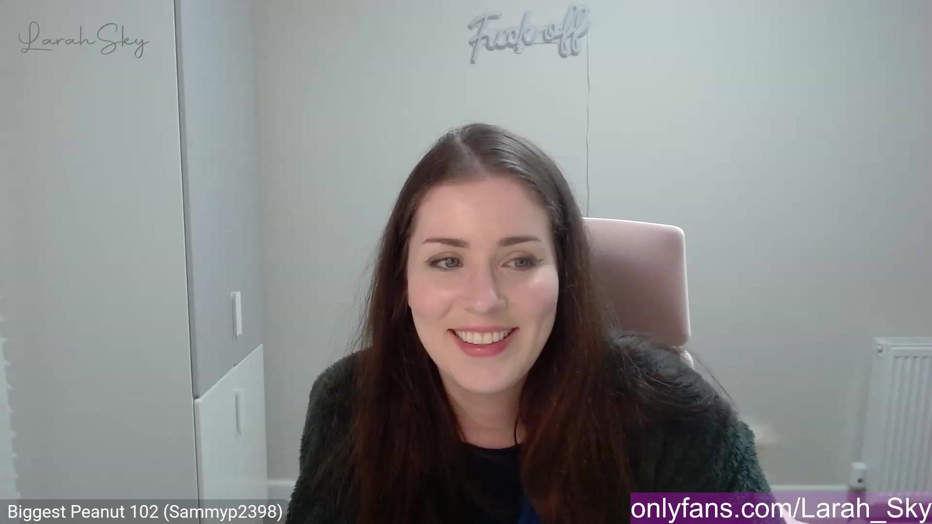 Gallery image thumbnail from Larah_Sky's myfreecams stream on, 03/31/2023, 20:21 image 7 of 20
