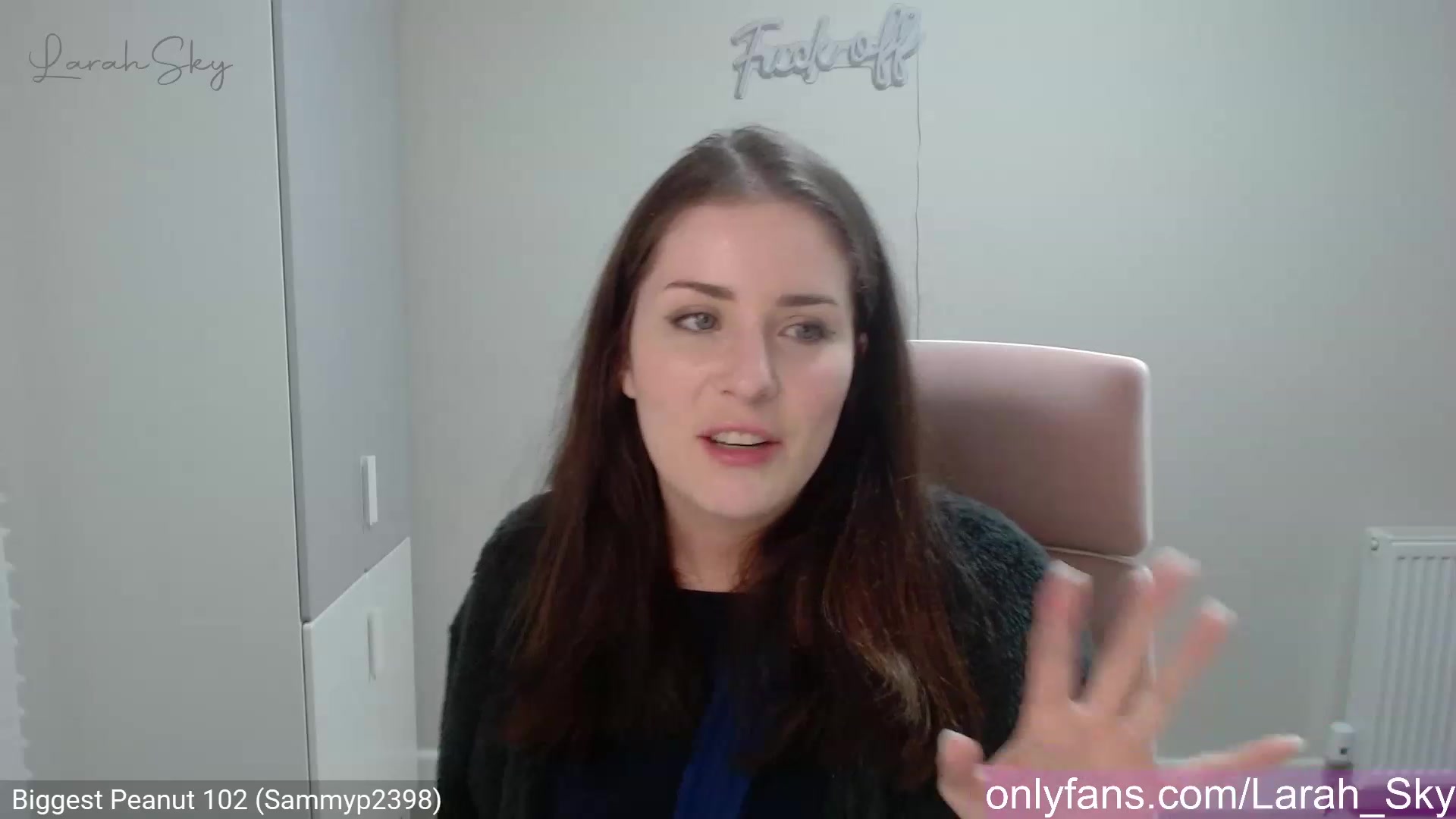 Gallery image thumbnail from Larah_Sky's myfreecams stream on, 03/31/2023, 20:21 image 13 of 20