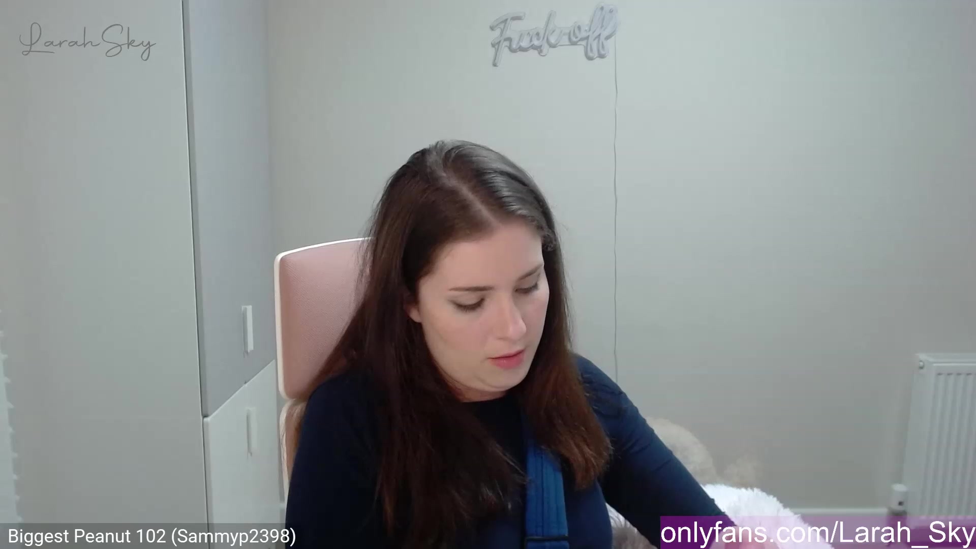 Gallery image thumbnail from Larah_Sky's myfreecams stream on, 03/31/2023, 20:21 image 19 of 20