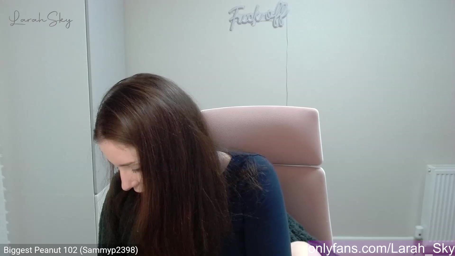 Gallery image thumbnail from Larah_Sky's myfreecams stream on, 03/31/2023, 20:21 image 16 of 20