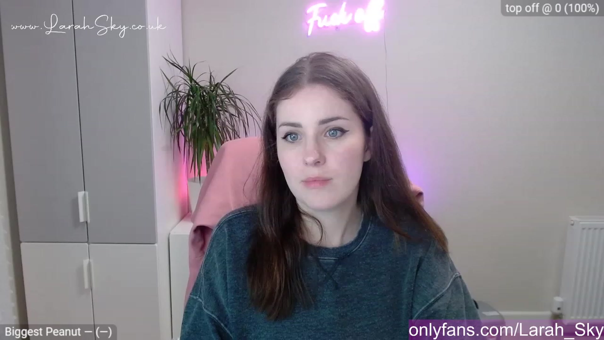 Gallery image thumbnail from Larah_Sky's myfreecams stream on, 04/09/2023, 22:02 image 1 of 20
