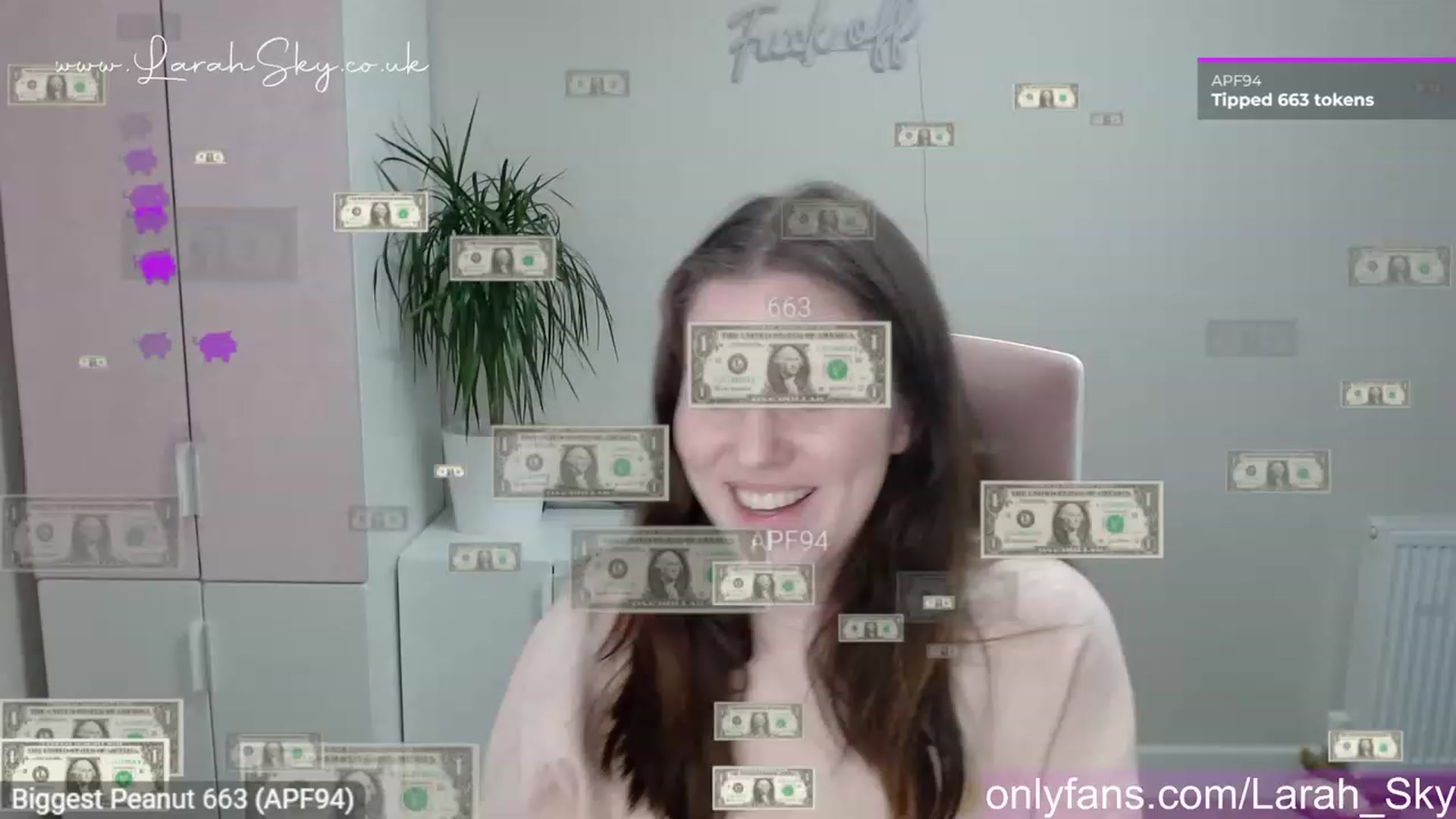 Gallery image thumbnail from Larah_Sky's myfreecams stream on, 05/14/2023, 19:56 image 6 of 20