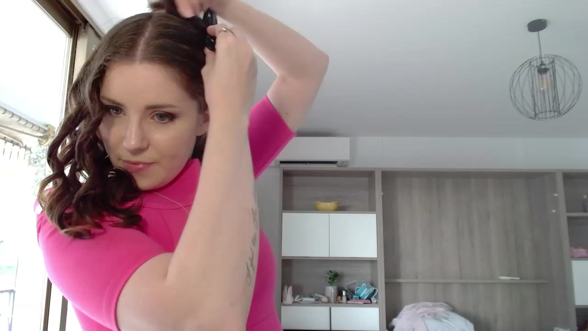 Gallery image thumbnail from Larah_Sky's myfreecams stream on, 05/25/2023, 17:42 image 5 of 20