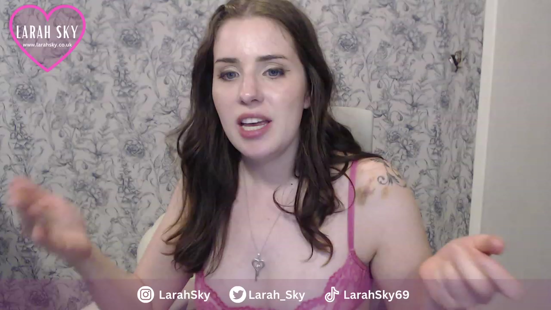 Gallery image thumbnail from Larah_Sky's myfreecams stream on, 06/24/2023, 01:11 image 12 of 20