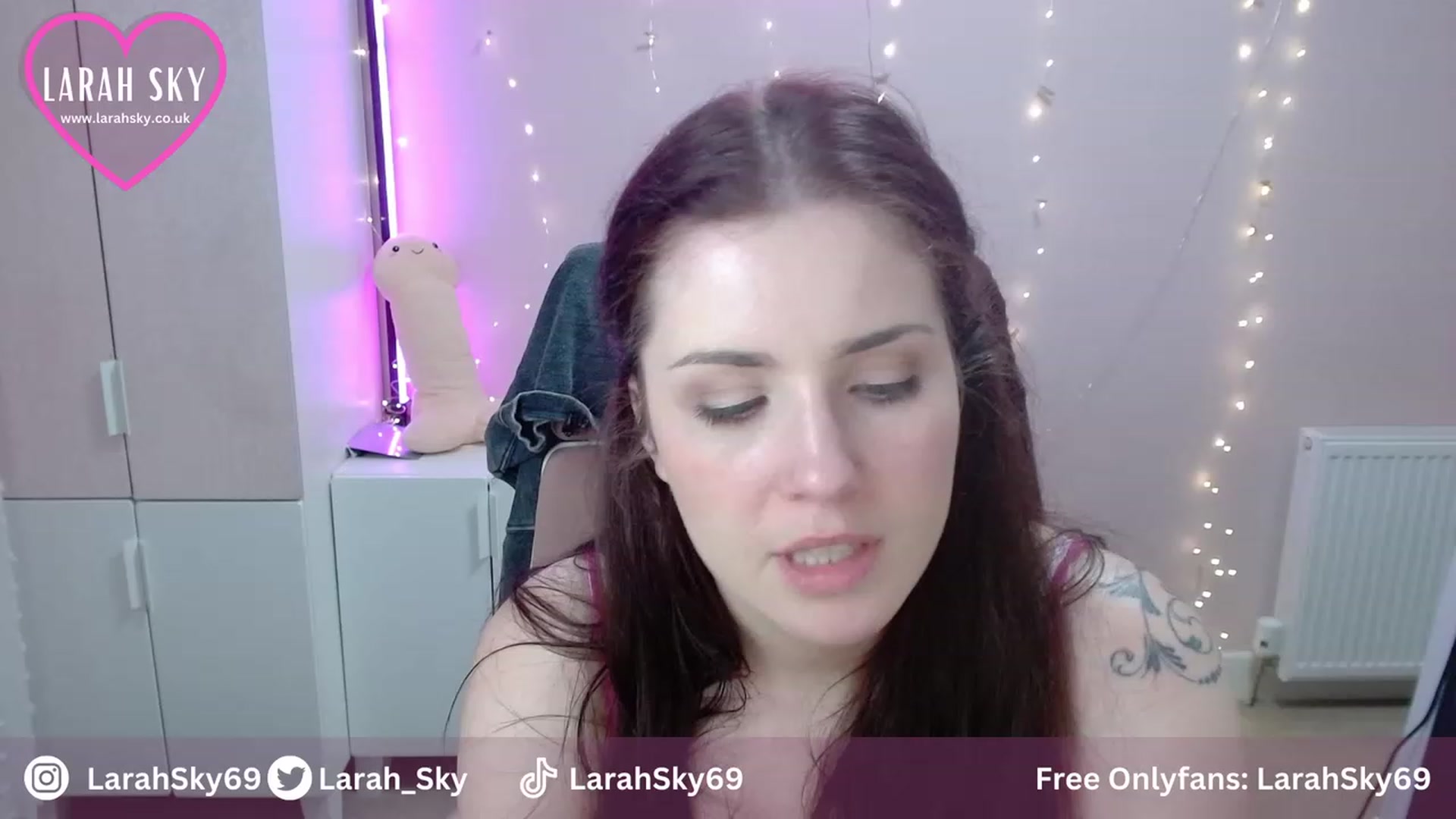 Gallery image thumbnail from Larah_Sky's myfreecams stream on, 09/12/2023, 22:20 image 14 of 20
