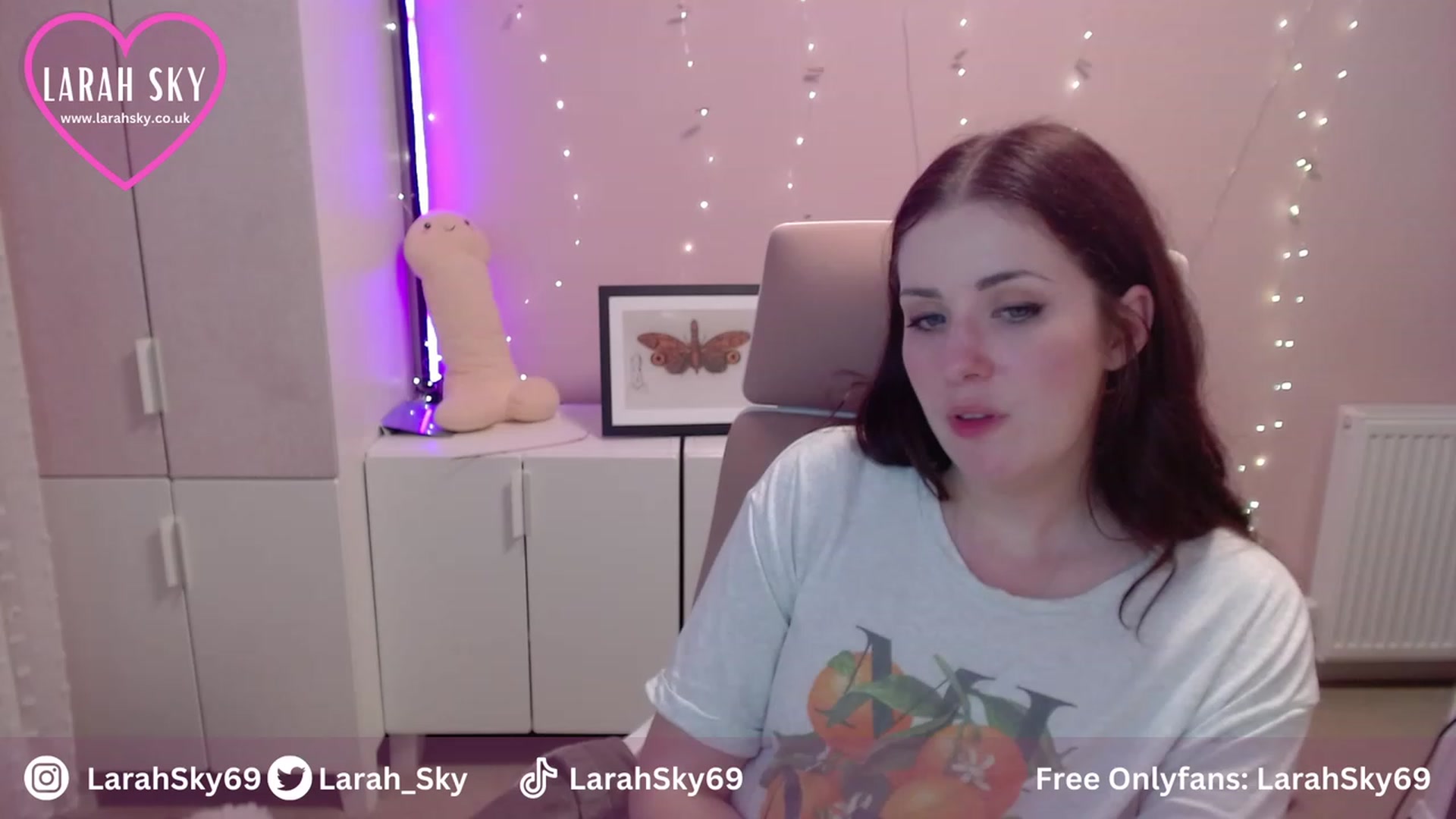 Gallery image thumbnail from Larah_Sky's myfreecams stream on, 09/17/2023, 22:09 image 9 of 20