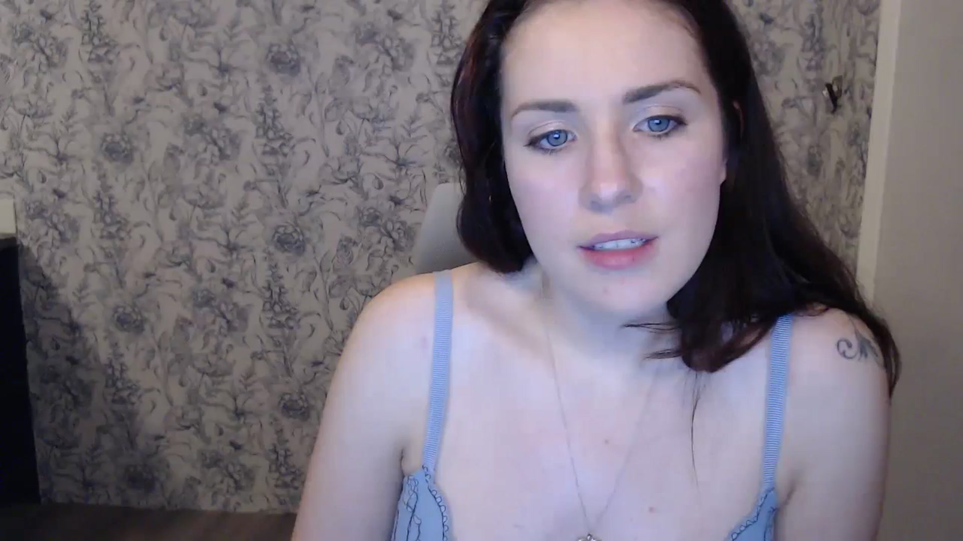 Gallery image thumbnail from Larah_Sky's myfreecams stream on, 10/09/2023, 19:47 image 19 of 20