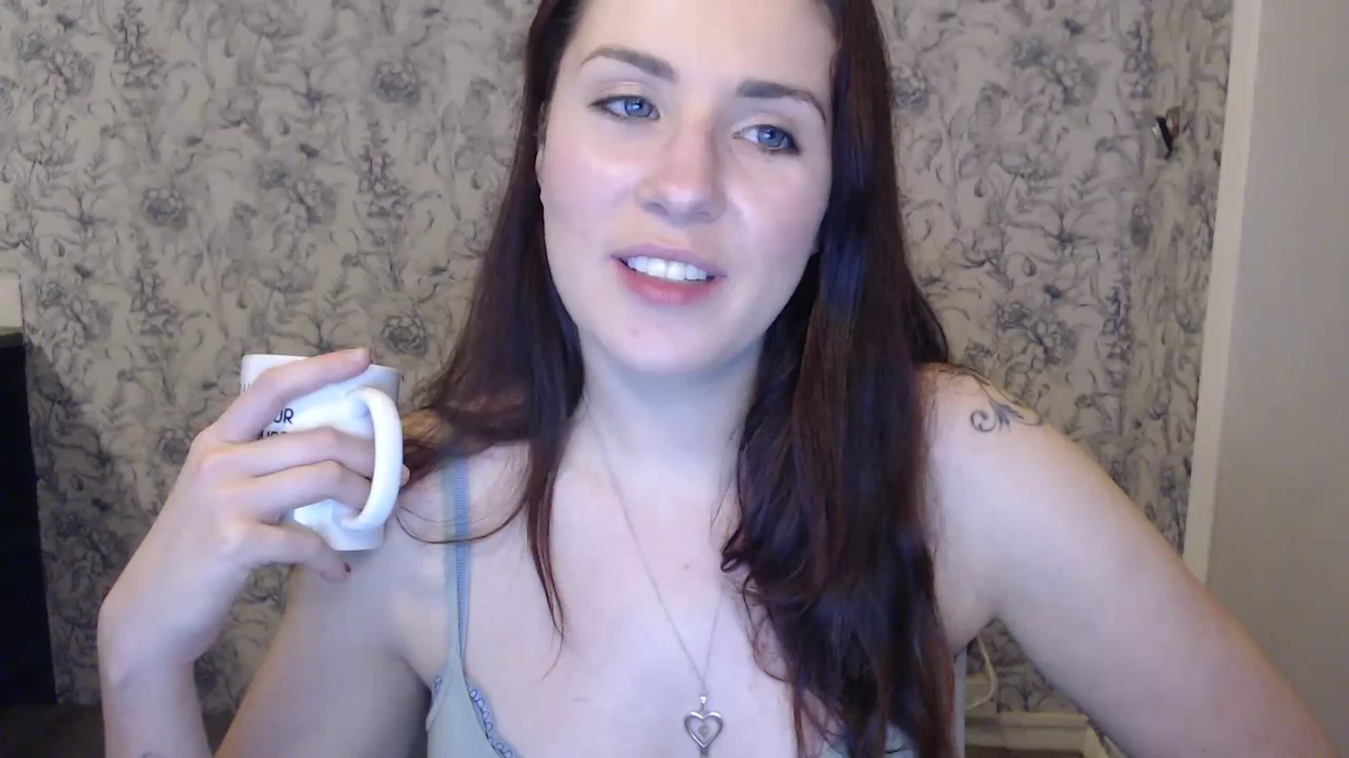 Gallery image thumbnail from Larah_Sky's myfreecams stream on, 10/09/2023, 19:47 image 15 of 20