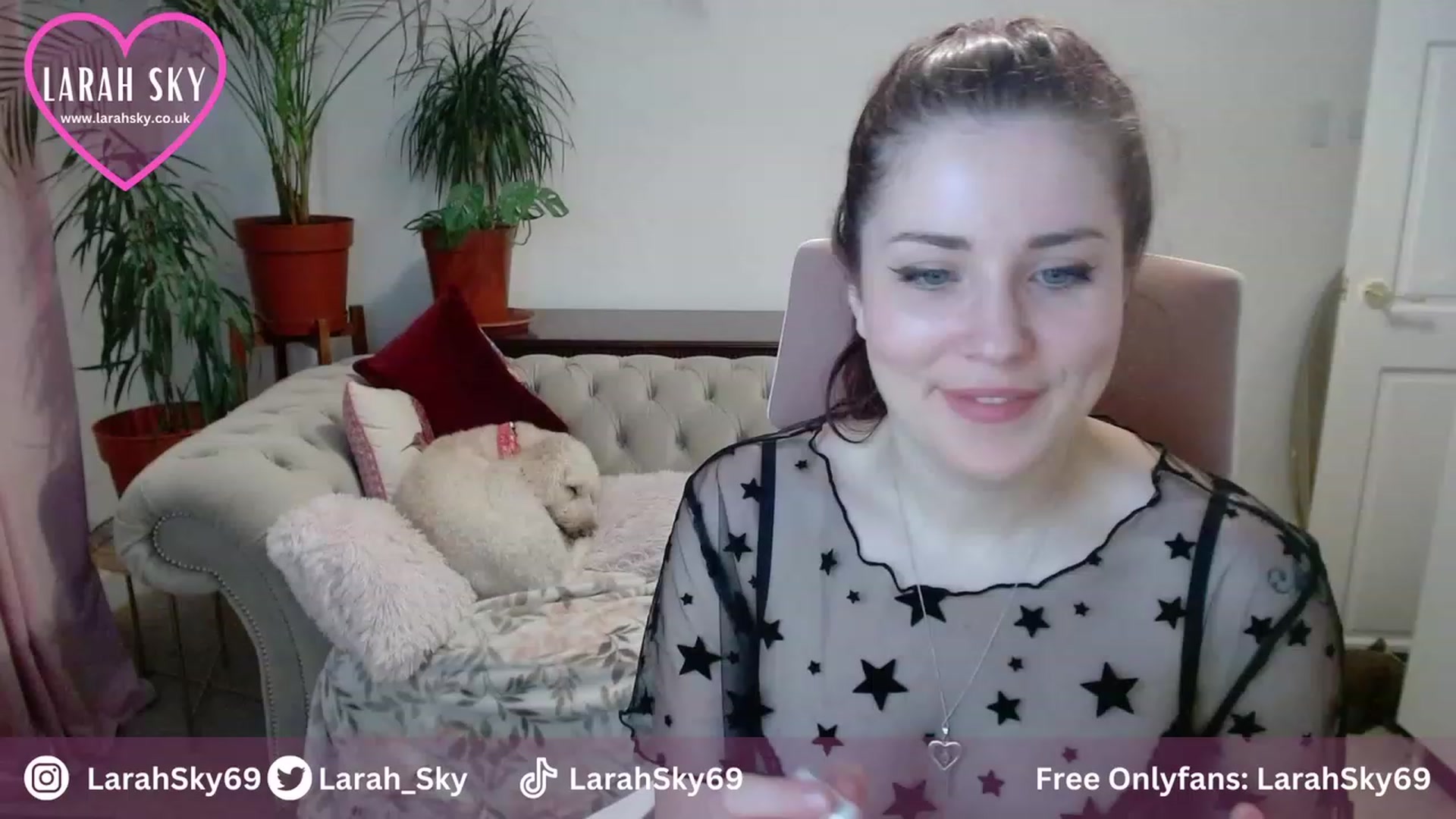 Gallery image thumbnail from Larah_Sky's myfreecams stream on, 10/19/2023, 20:43 image 6 of 20