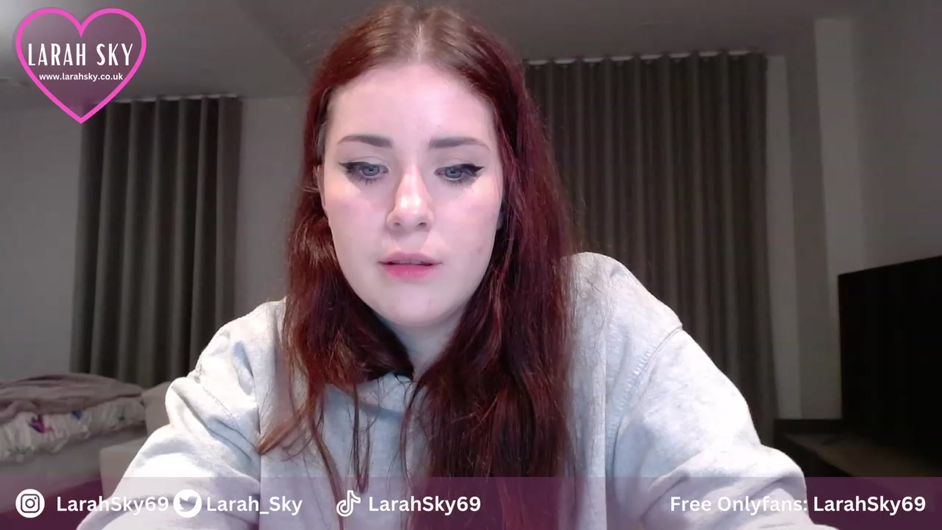 Gallery image thumbnail from Larah_Sky's myfreecams stream on, 10/29/2023, 21:29 image 18 of 20