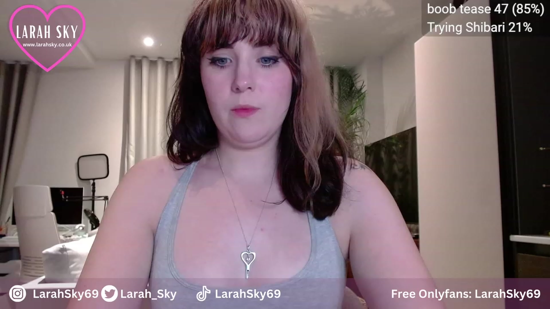 Gallery image thumbnail from Larah_Sky's myfreecams stream on, 11/04/2023, 24:07 image 11 of 20
