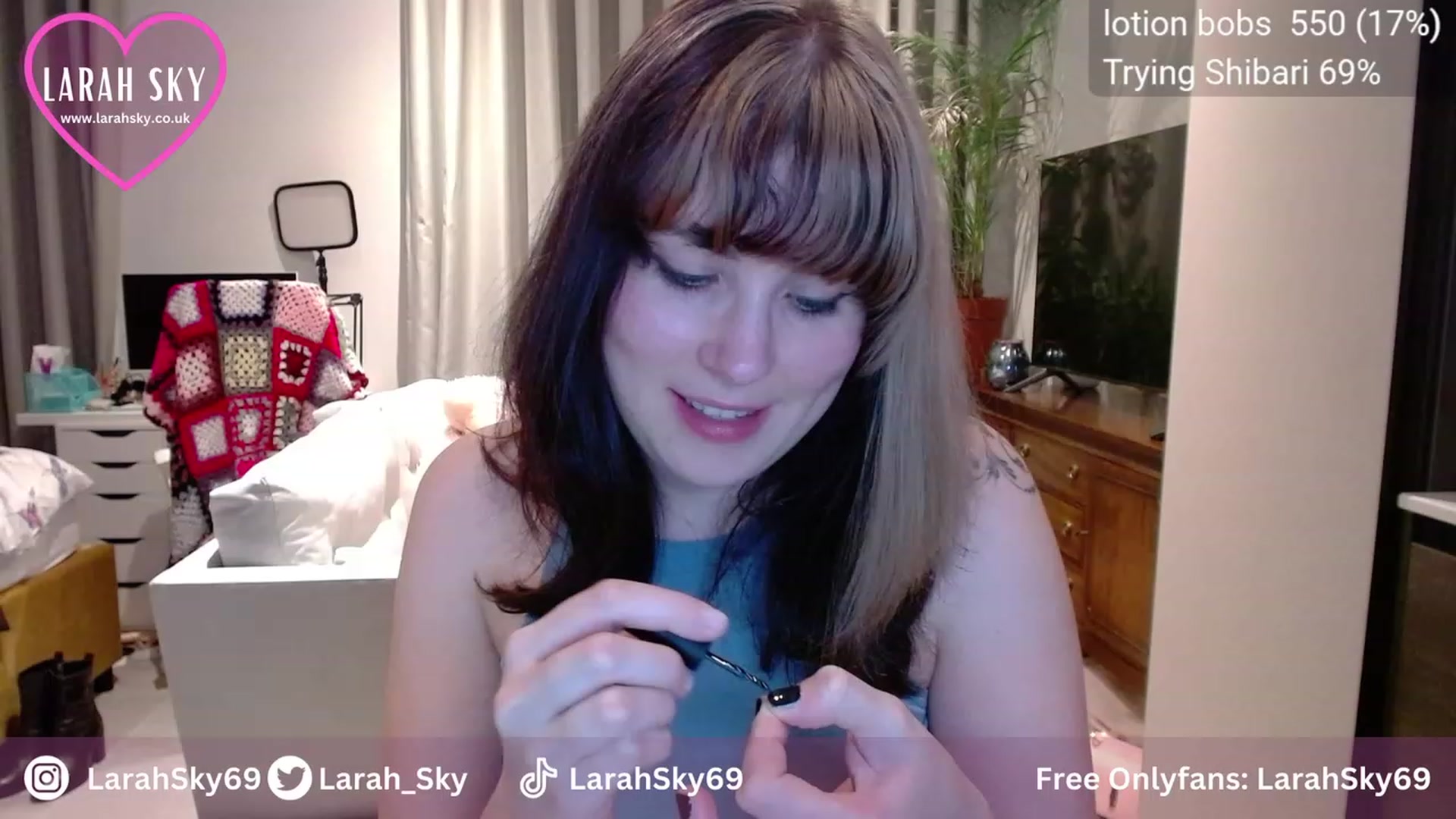 Gallery image thumbnail from Larah_Sky's myfreecams stream on, 11/05/2023, 23:18 image 6 of 20