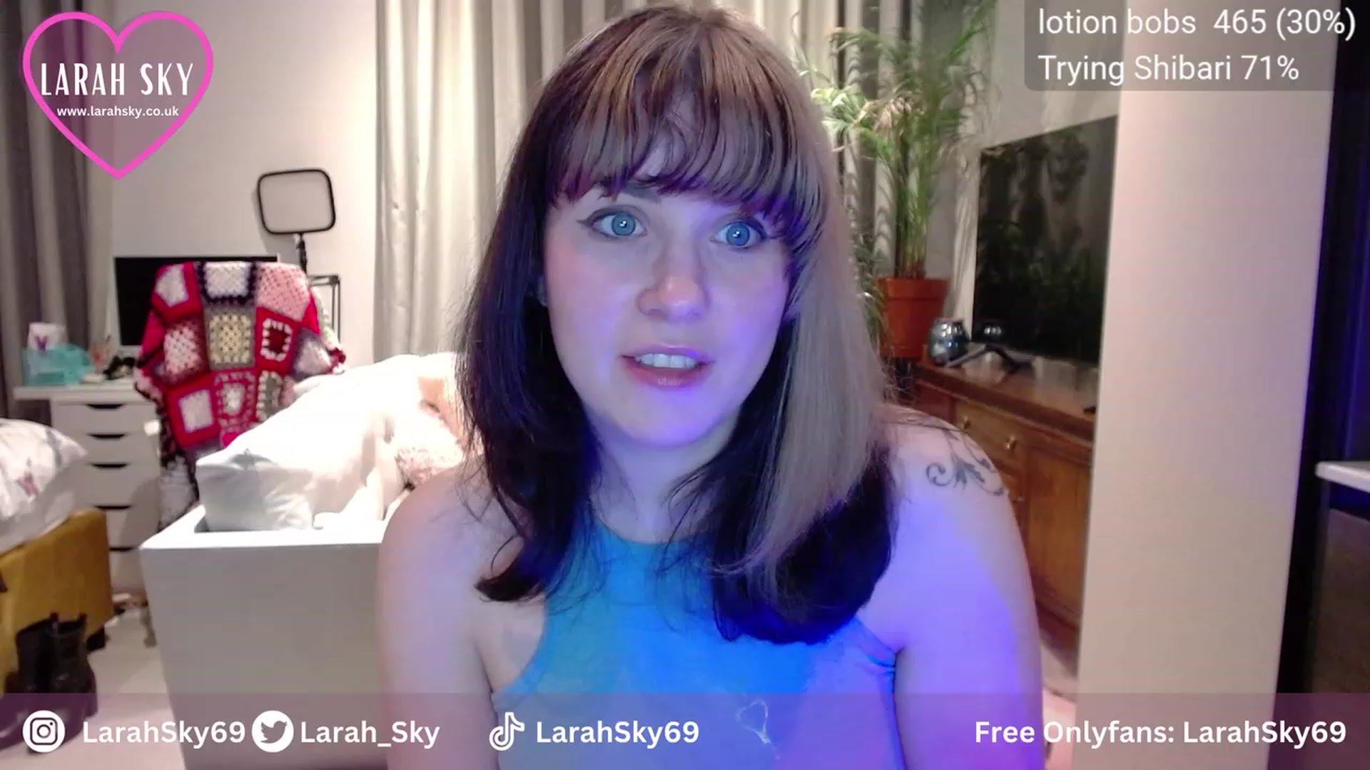 Gallery image thumbnail from Larah_Sky's myfreecams stream on, 11/05/2023, 23:18 image 13 of 20