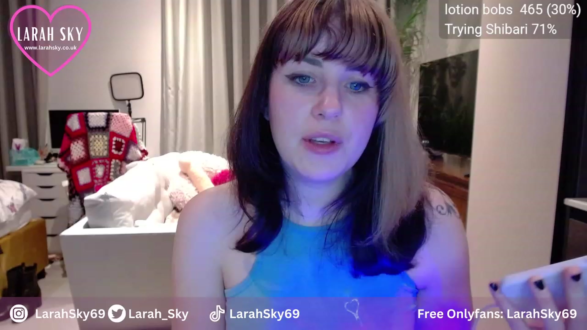 Gallery image thumbnail from Larah_Sky's myfreecams stream on, 11/05/2023, 23:18 image 12 of 20