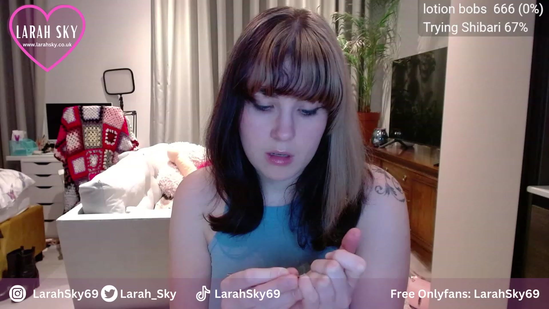 Gallery image thumbnail from Larah_Sky's myfreecams stream on, 11/05/2023, 23:18 image 2 of 20