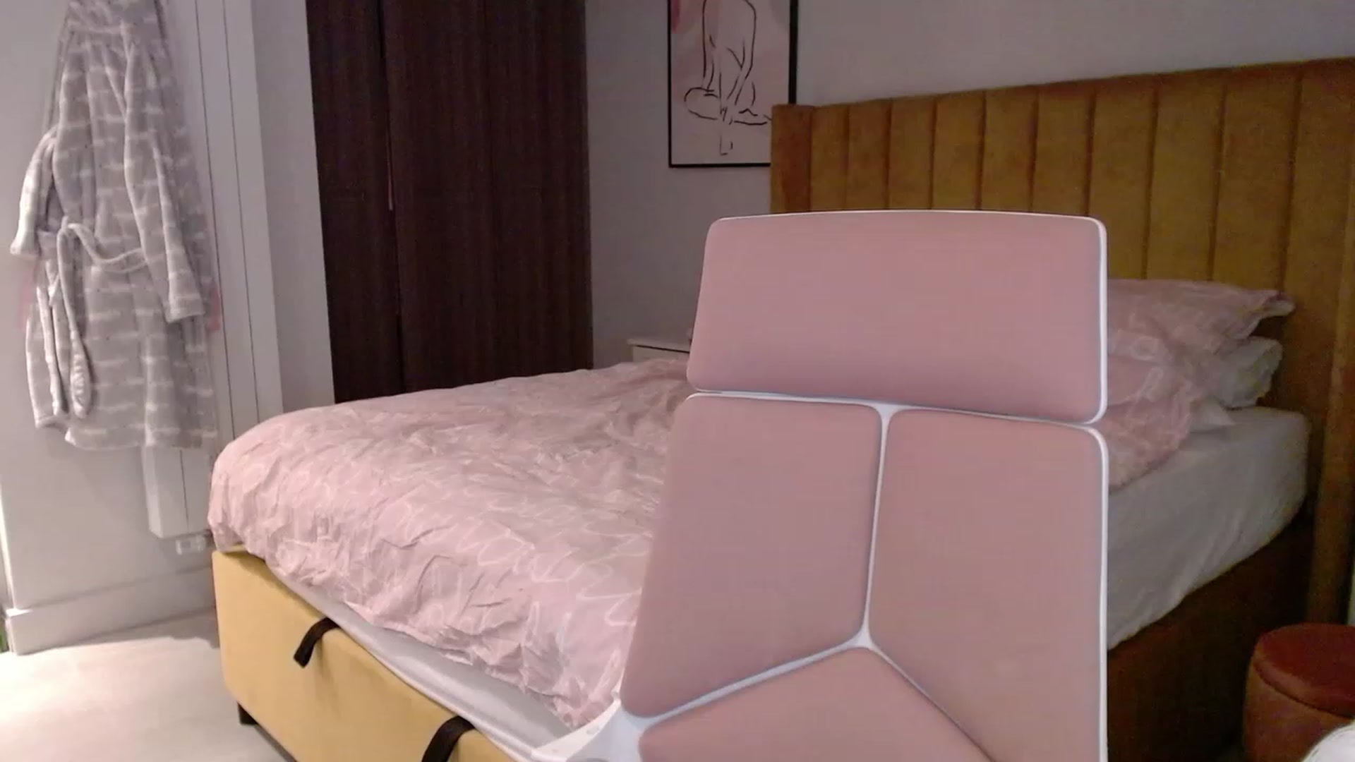 Gallery image thumbnail from Larah_Sky's myfreecams stream on, 12/31/2023, 23:30 image 19 of 20