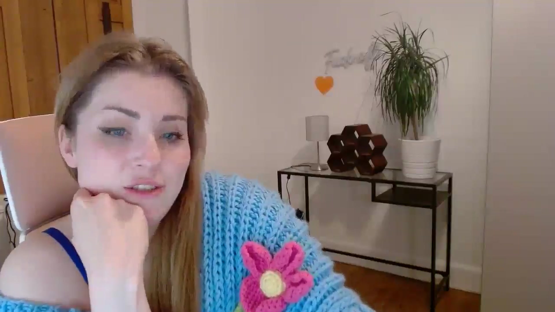 Gallery image thumbnail from Larah_Sky's myfreecams stream on, 06/10/2024, 21:47 image 19 of 20