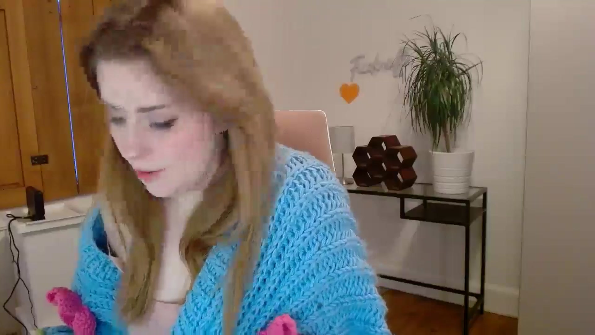 Gallery image thumbnail from Larah_Sky's myfreecams stream on, 06/10/2024, 21:47 image 13 of 20