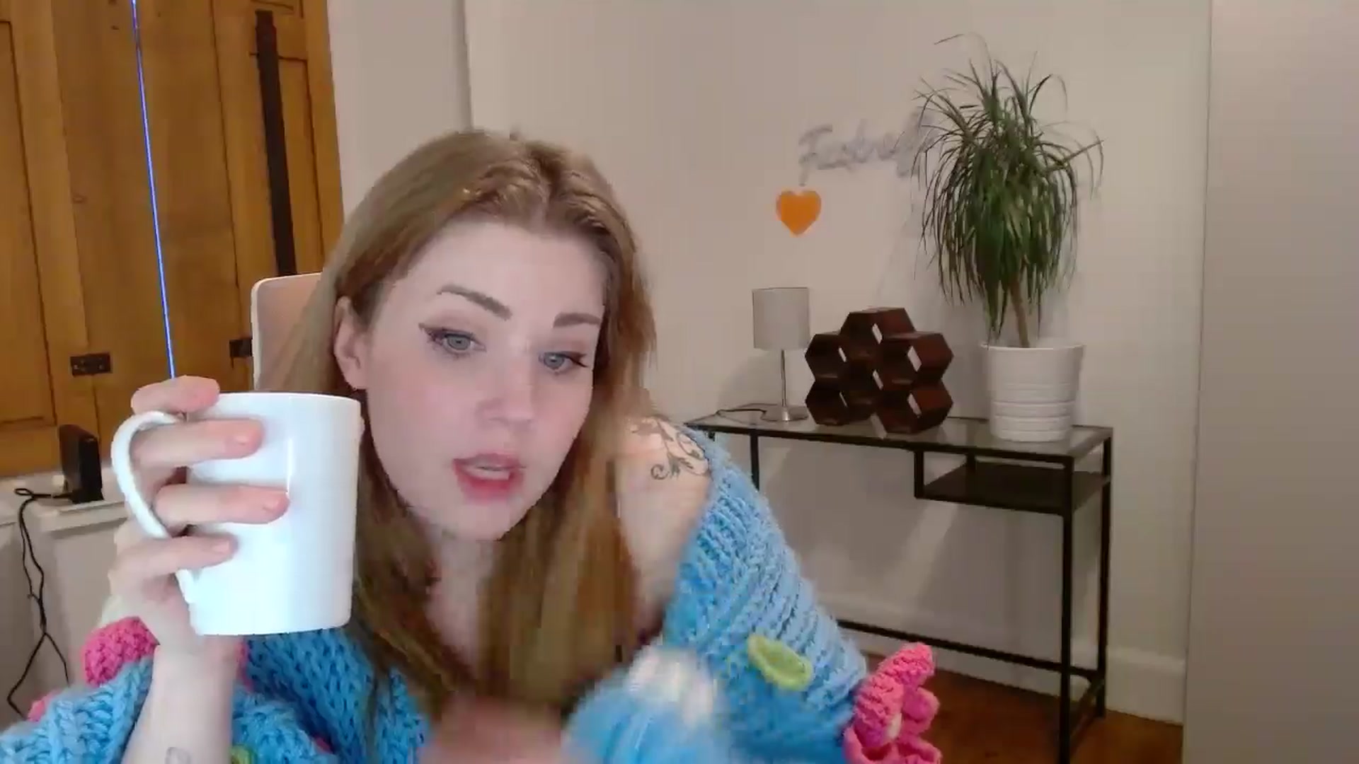 Gallery image thumbnail from Larah_Sky's myfreecams stream on, 06/10/2024, 21:47 image 8 of 20
