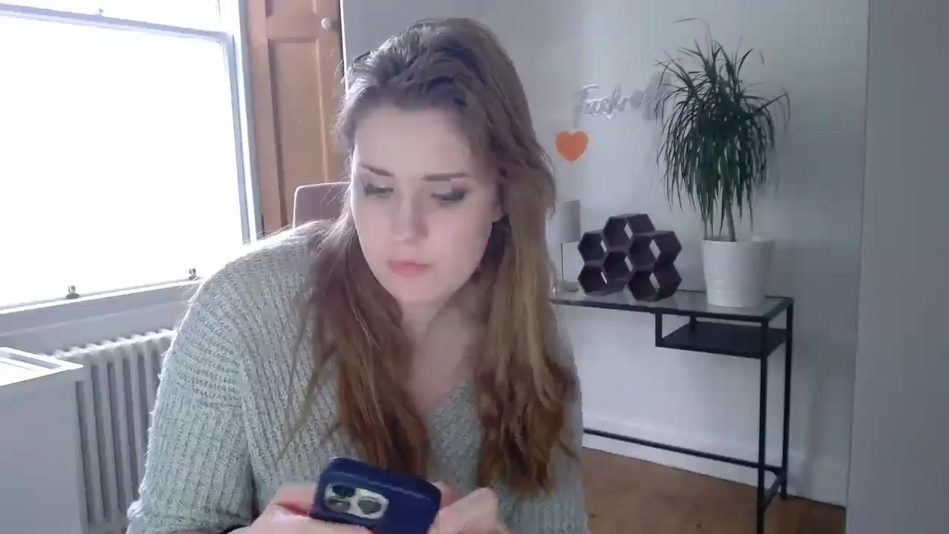 Gallery image thumbnail from Larah_Sky's myfreecams stream on, 06/11/2024, 19:28 image 12 of 20