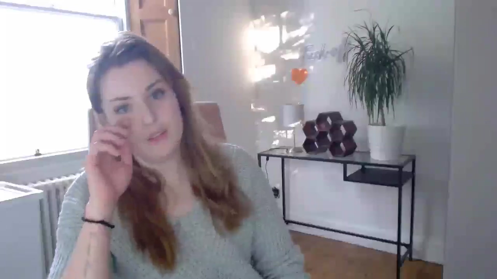 Gallery image thumbnail from Larah_Sky's myfreecams stream on, 06/11/2024, 19:28 image 17 of 20