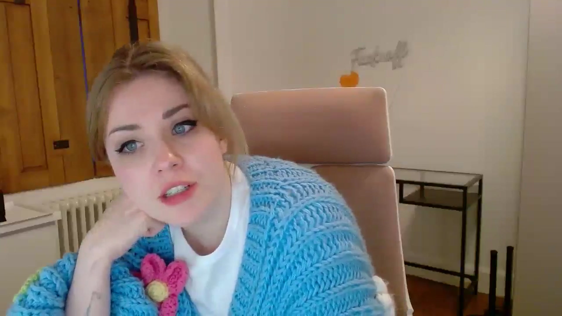 Gallery image thumbnail from Larah_Sky's myfreecams stream on, 06/18/2024, 22:02 image 13 of 20