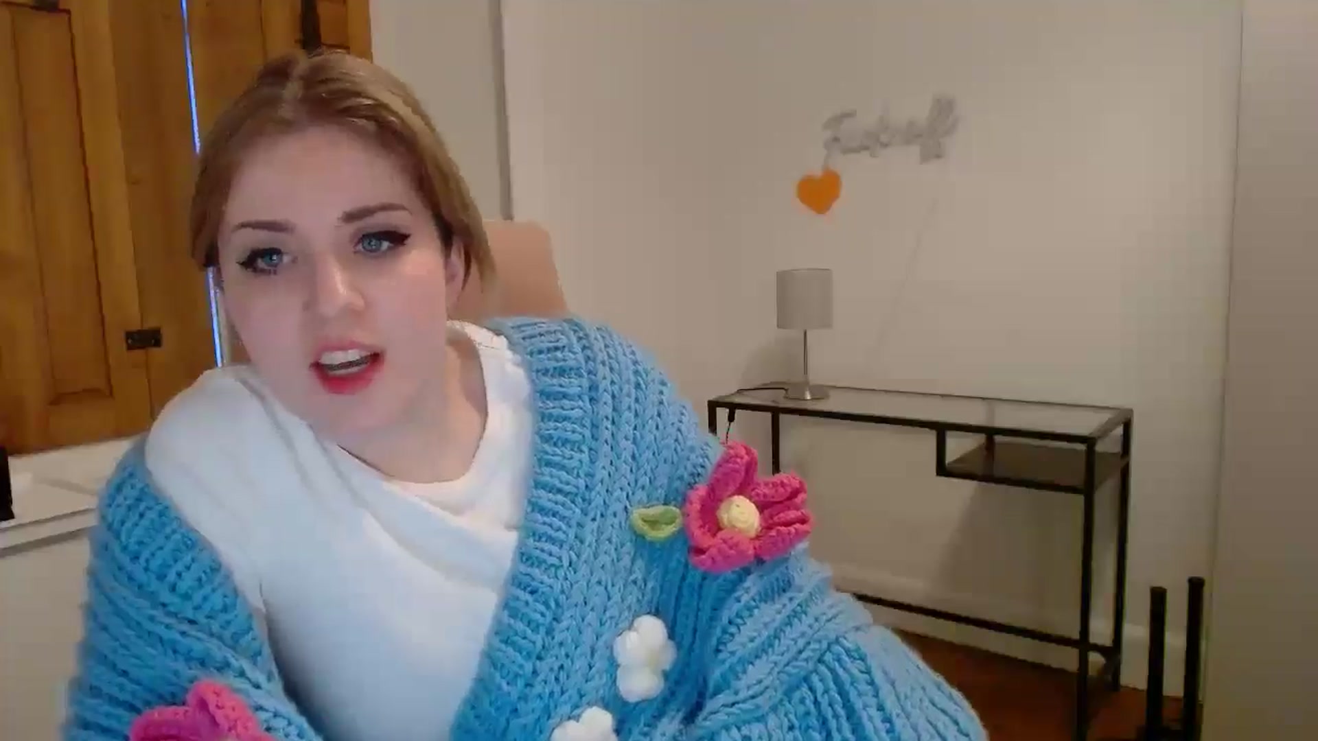 Gallery image thumbnail from Larah_Sky's myfreecams stream on, 06/18/2024, 22:02 image 7 of 20