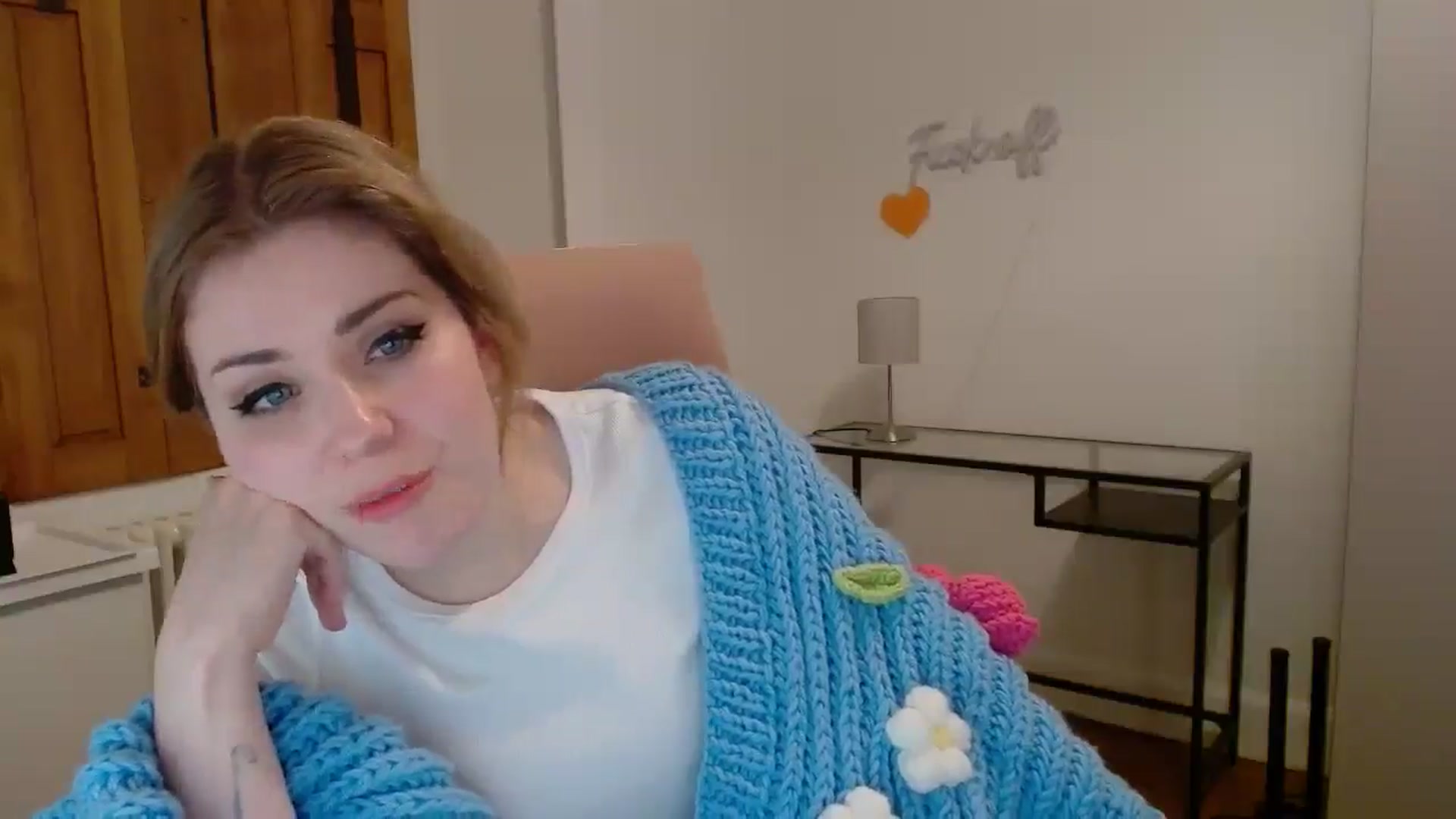 Gallery image thumbnail from Larah_Sky's myfreecams stream on, 06/18/2024, 22:02 image 20 of 20