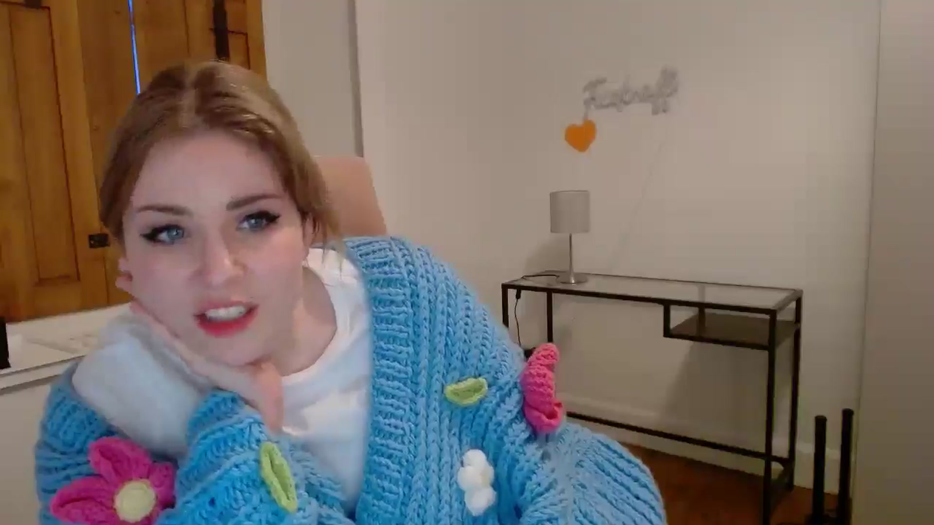 Gallery image thumbnail from Larah_Sky's myfreecams stream on, 06/18/2024, 22:02 image 8 of 20