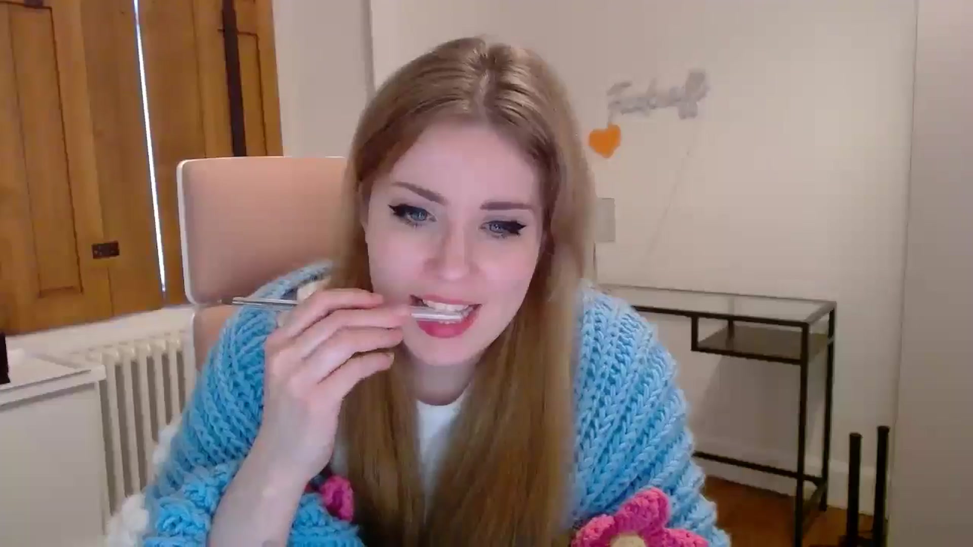 Gallery image thumbnail from Larah_Sky's myfreecams stream on, 06/18/2024, 22:02 image 2 of 20