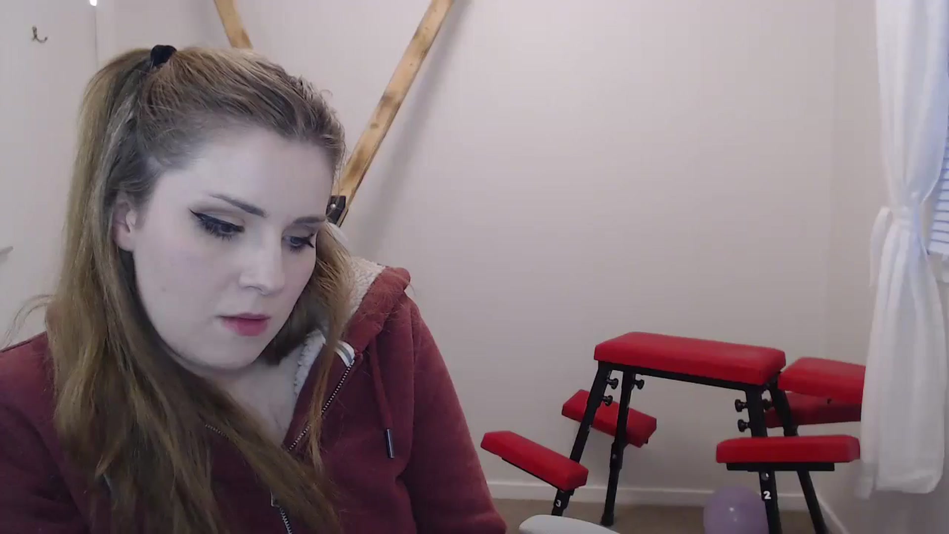 Gallery image thumbnail from Larah_Sky's myfreecams stream on, 06/20/2024, 21:39 image 13 of 20