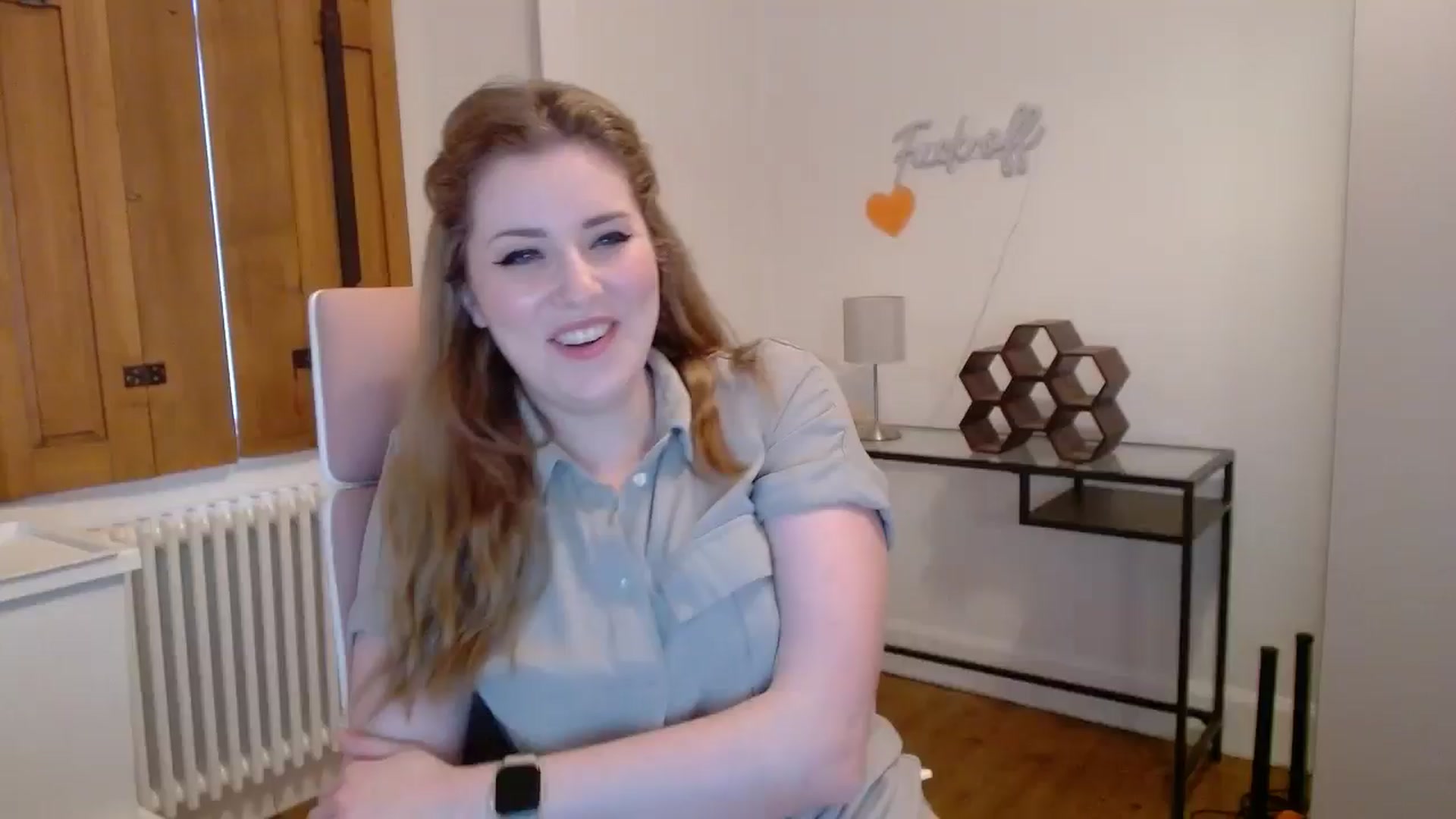 Gallery image thumbnail from Larah_Sky's myfreecams stream on, 06/26/2024, 22:52 image 1 of 20