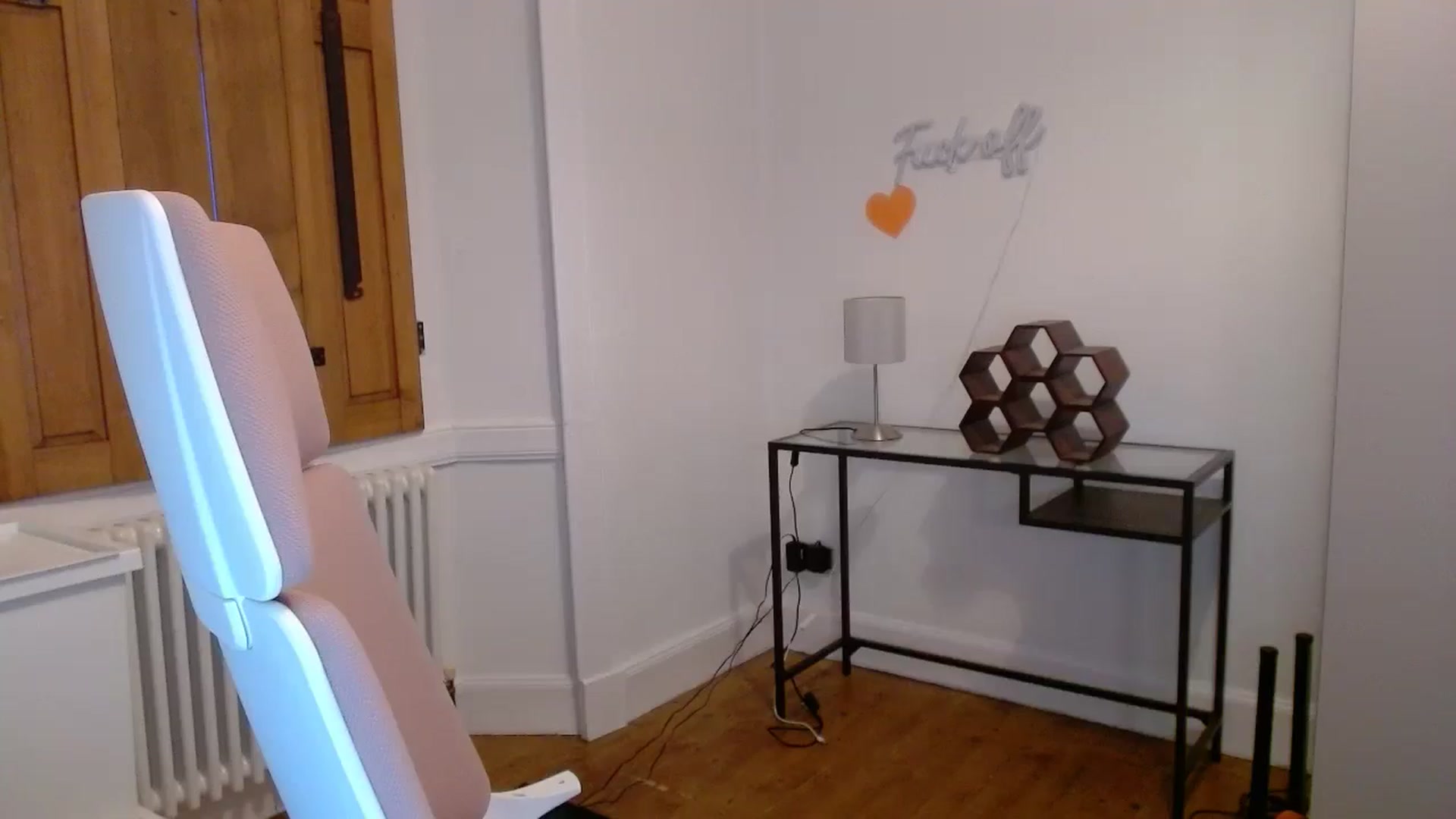 Gallery image thumbnail from Larah_Sky's myfreecams stream on, 06/26/2024, 22:52 image 8 of 20