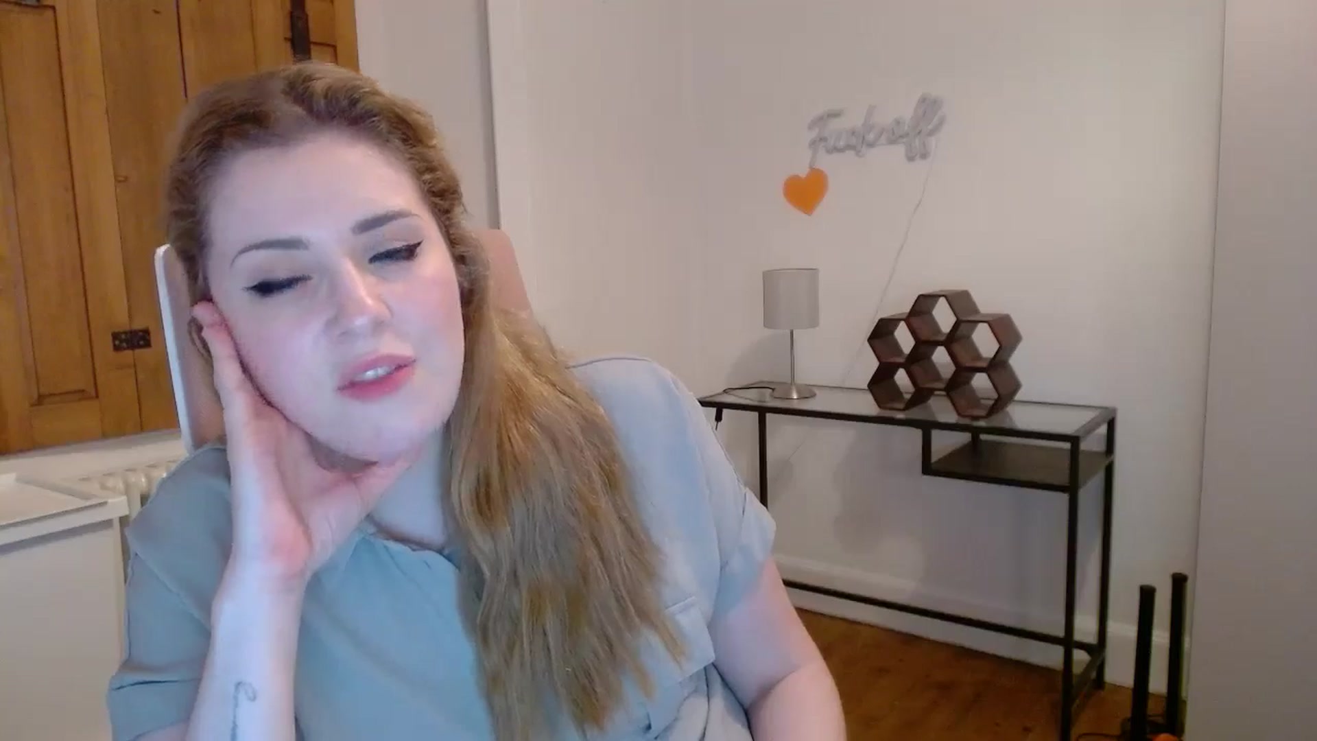 Gallery image thumbnail from Larah_Sky's myfreecams stream on, 06/26/2024, 22:52 image 10 of 20