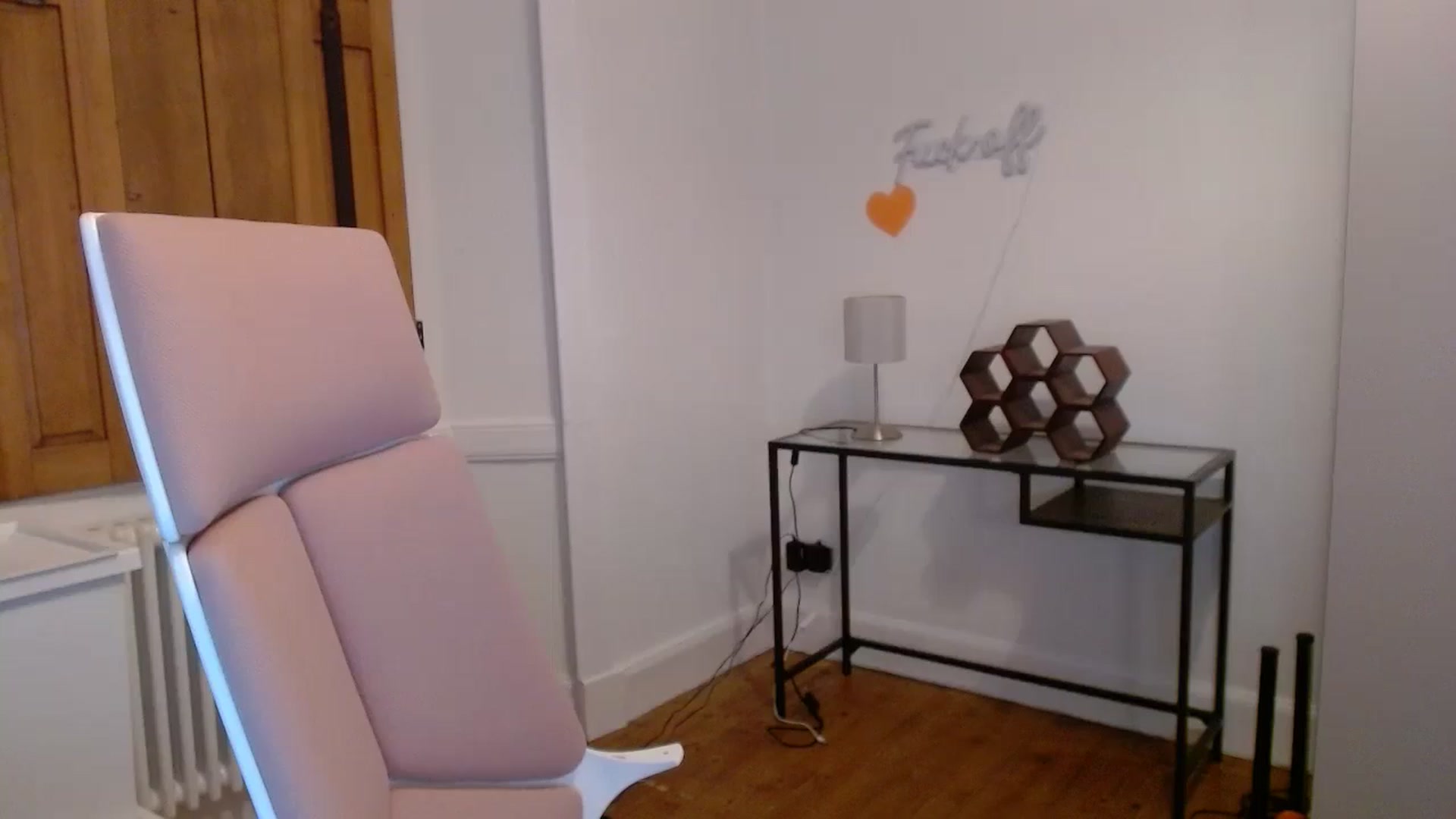 Gallery image thumbnail from Larah_Sky's myfreecams stream on, 06/26/2024, 22:52 image 20 of 20