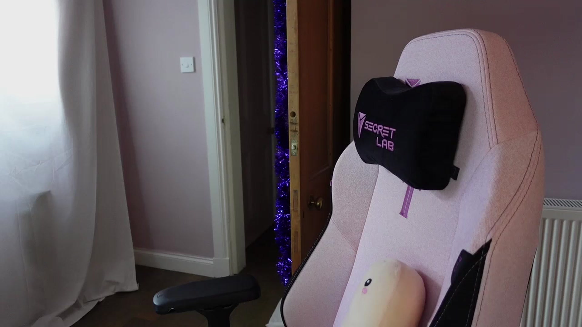Gallery image thumbnail from Larah_Sky's myfreecams stream on, 12/21/2024, 12:12 image 16 of 20