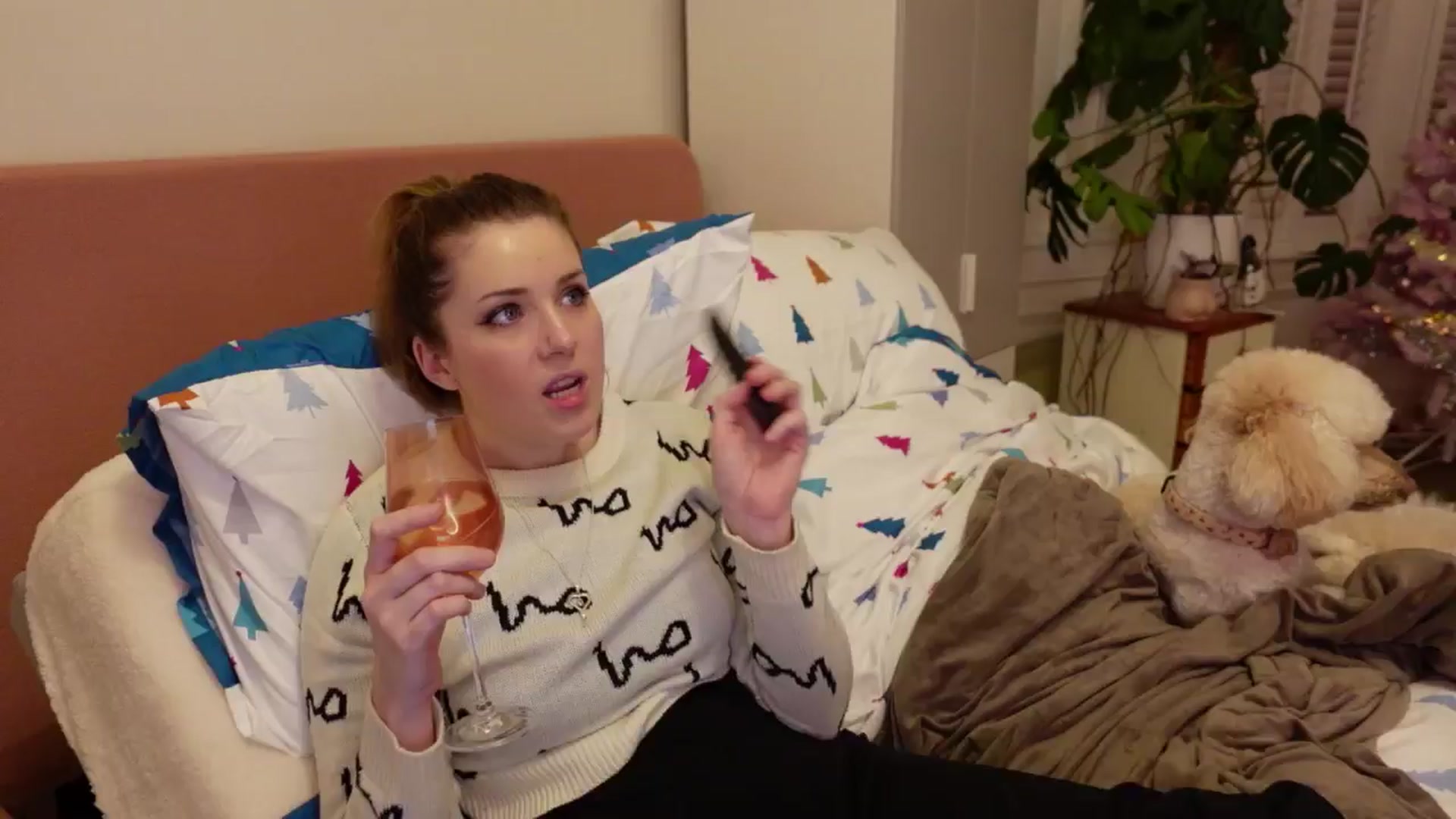 Gallery image thumbnail from Larah_Sky's myfreecams stream on, 12/25/2024, 21:20 image 3 of 20