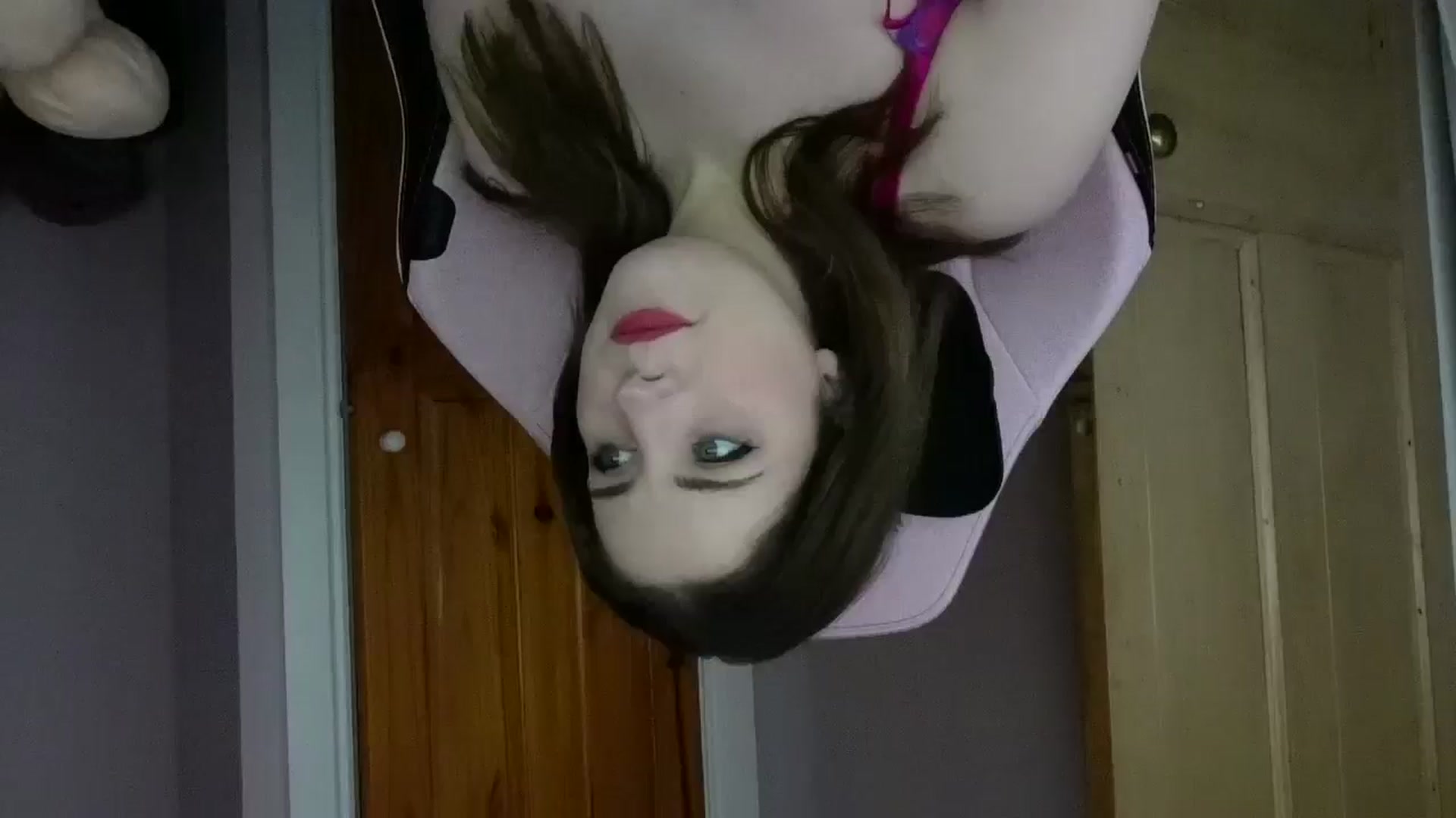 Gallery image thumbnail from Larah_Sky's myfreecams stream on, 02/15/2025, 14:12 image 5 of 20