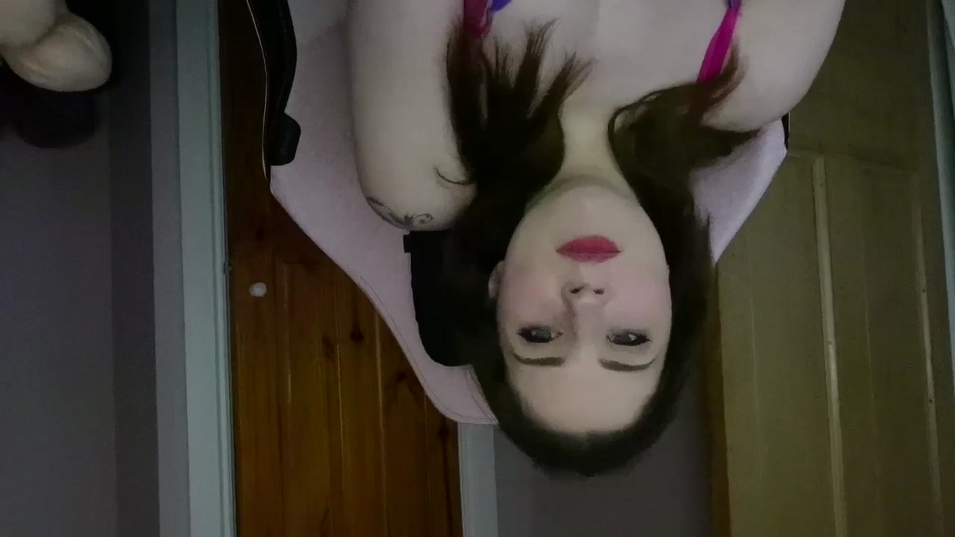 Gallery image thumbnail from Larah_Sky's myfreecams stream on, 02/15/2025, 14:12 image 16 of 20