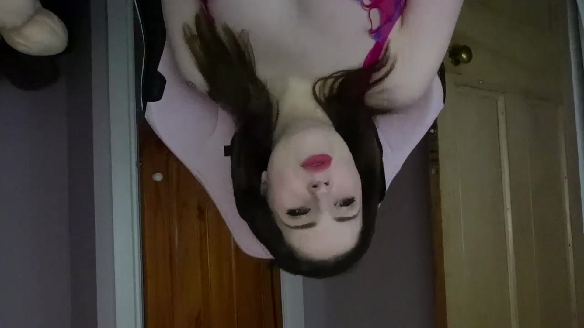 Gallery image thumbnail from Larah_Sky's myfreecams stream on, 02/15/2025, 14:12 image 10 of 20