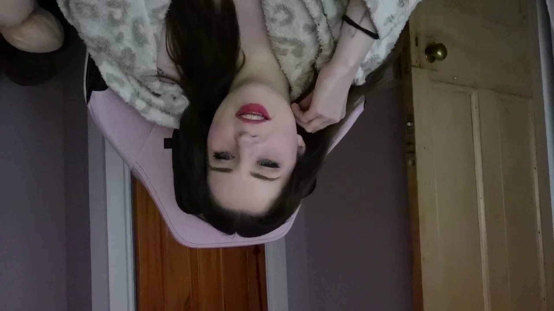 Gallery image thumbnail from Larah_Sky's myfreecams stream on, 02/15/2025, 15:11 image 2 of 20