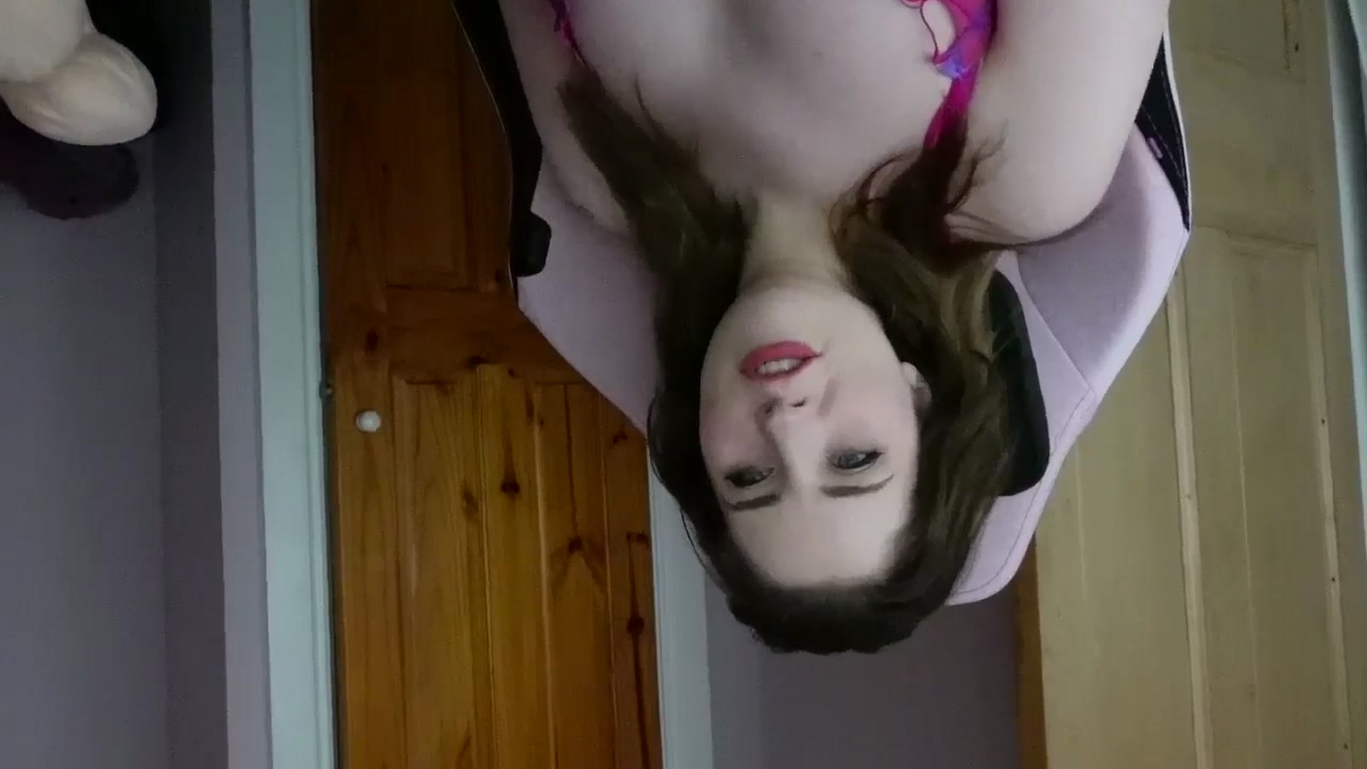 Gallery image thumbnail from Larah_Sky's myfreecams stream on, 02/15/2025, 15:11 image 11 of 20