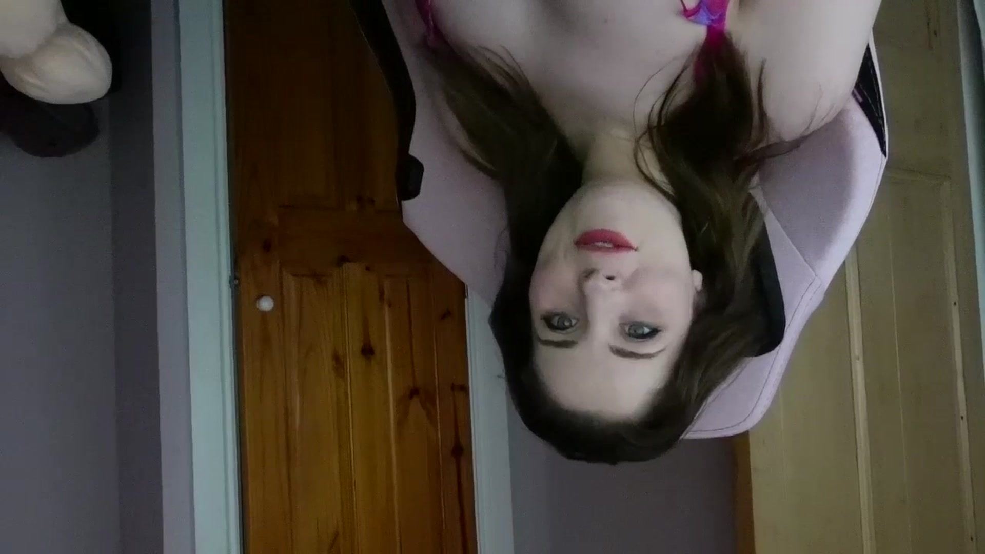 Gallery image thumbnail from Larah_Sky's myfreecams stream on, 02/15/2025, 15:11 image 14 of 20
