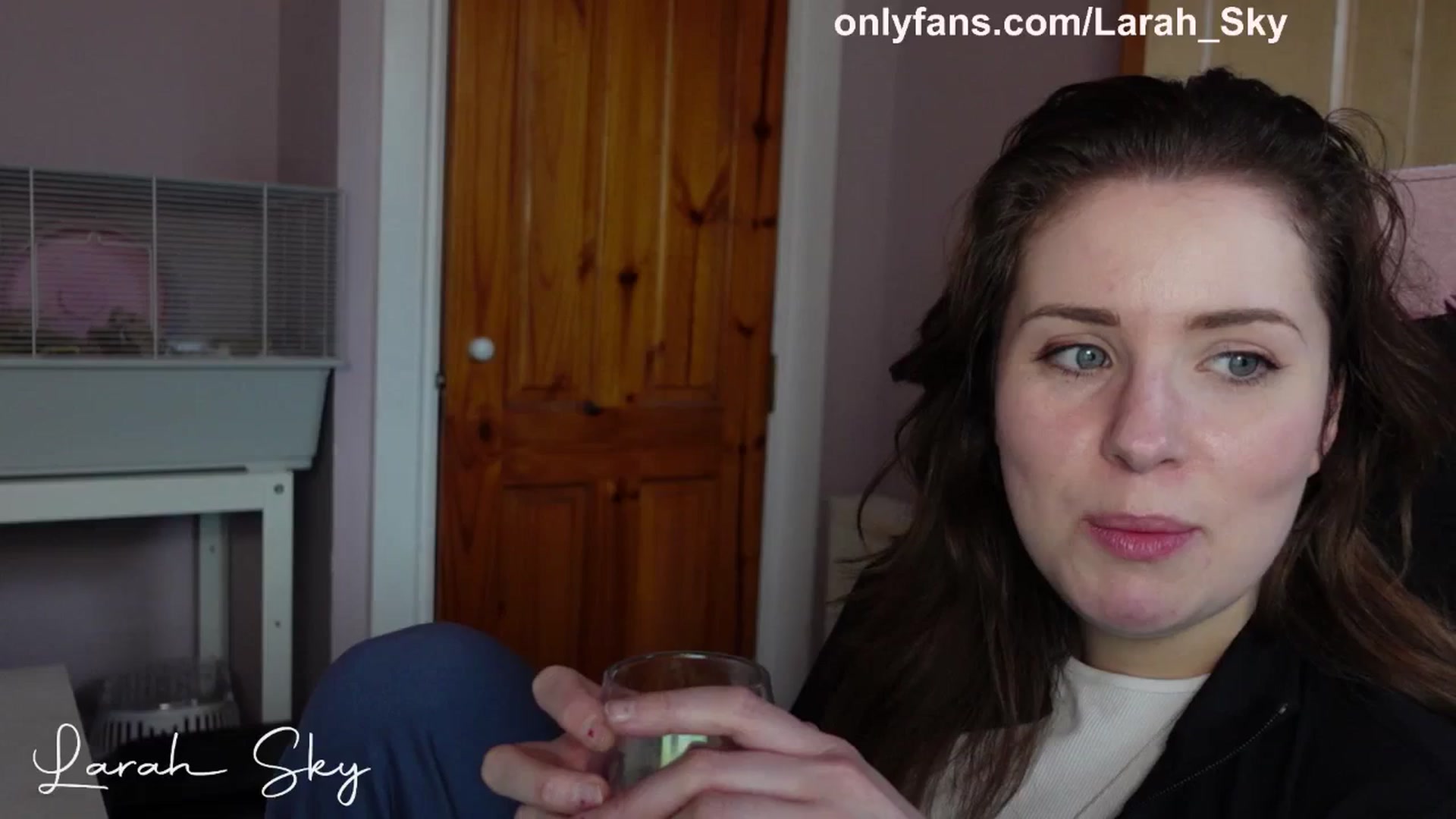 Gallery image thumbnail from Larah_Sky's myfreecams stream on, 03/02/2025, 16:35 image 18 of 20