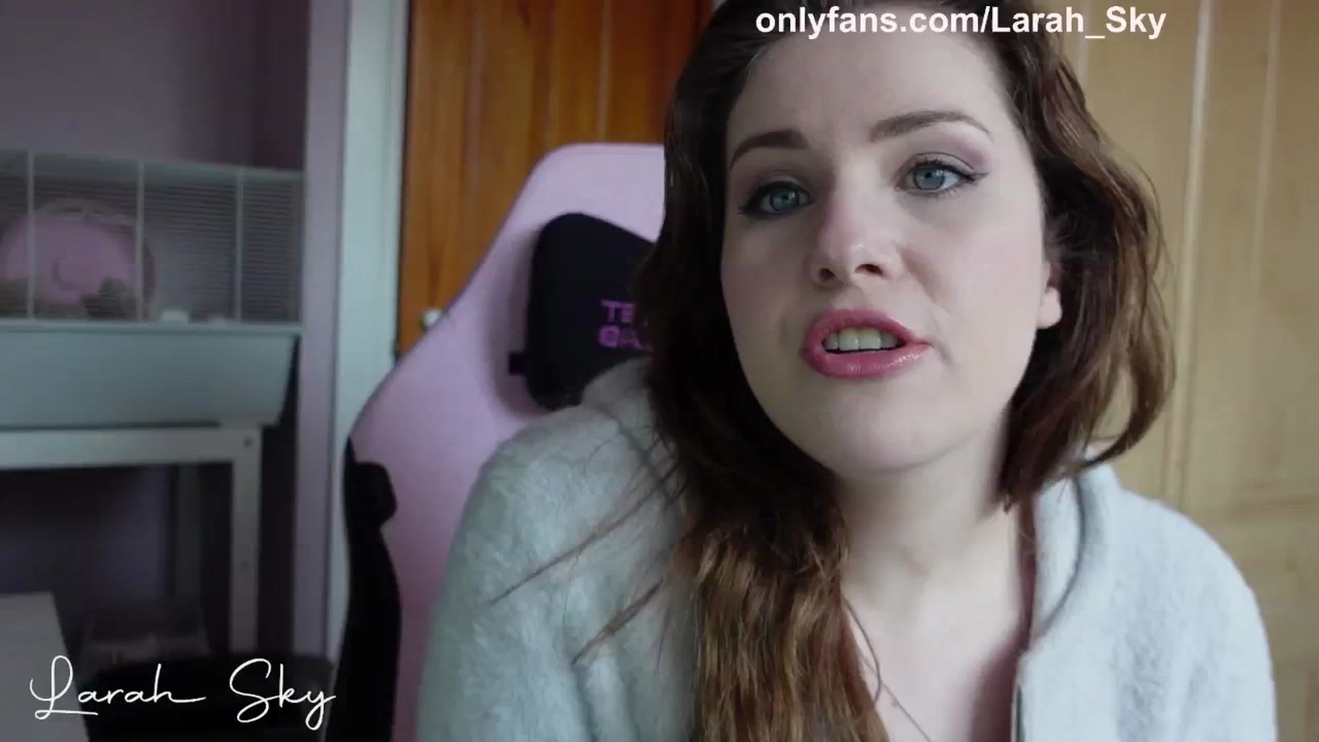 Gallery image thumbnail from Larah_Sky's myfreecams stream on, 03/04/2025, 12:45 image 16 of 20