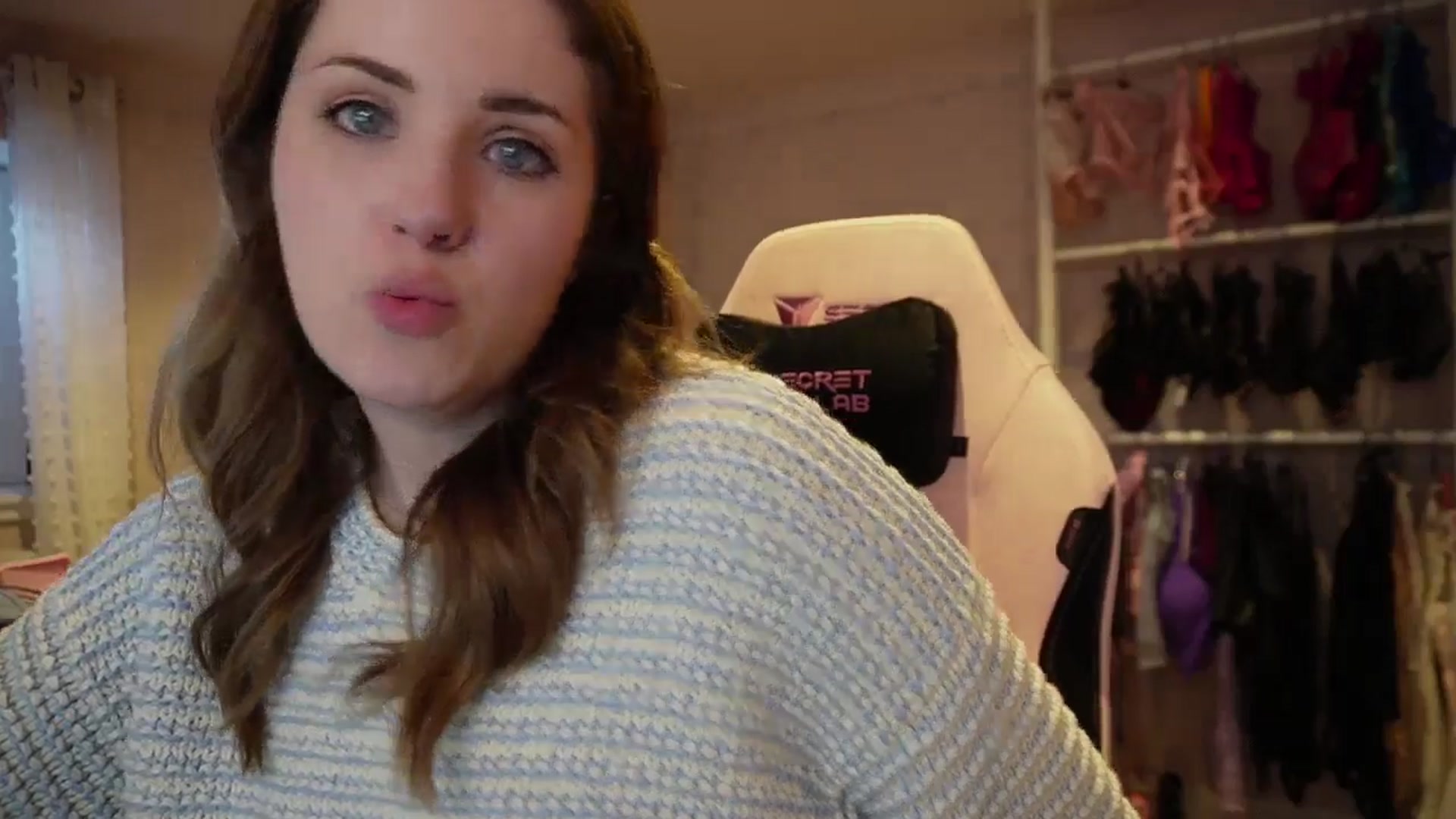 Gallery image thumbnail from Larah_Sky's myfreecams stream on, 06/12/2025, 20:16 image 20 of 20