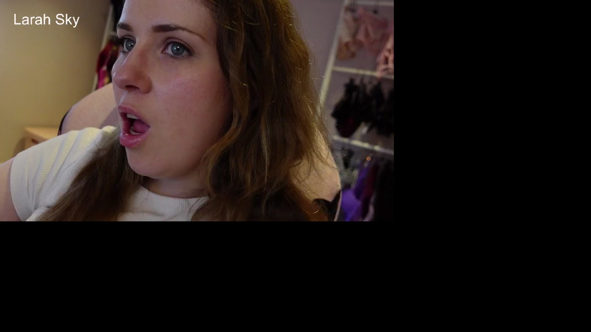Gallery image thumbnail from Larah_Sky's myfreecams stream on, 06/21/2025, 21:25 image 4 of 20