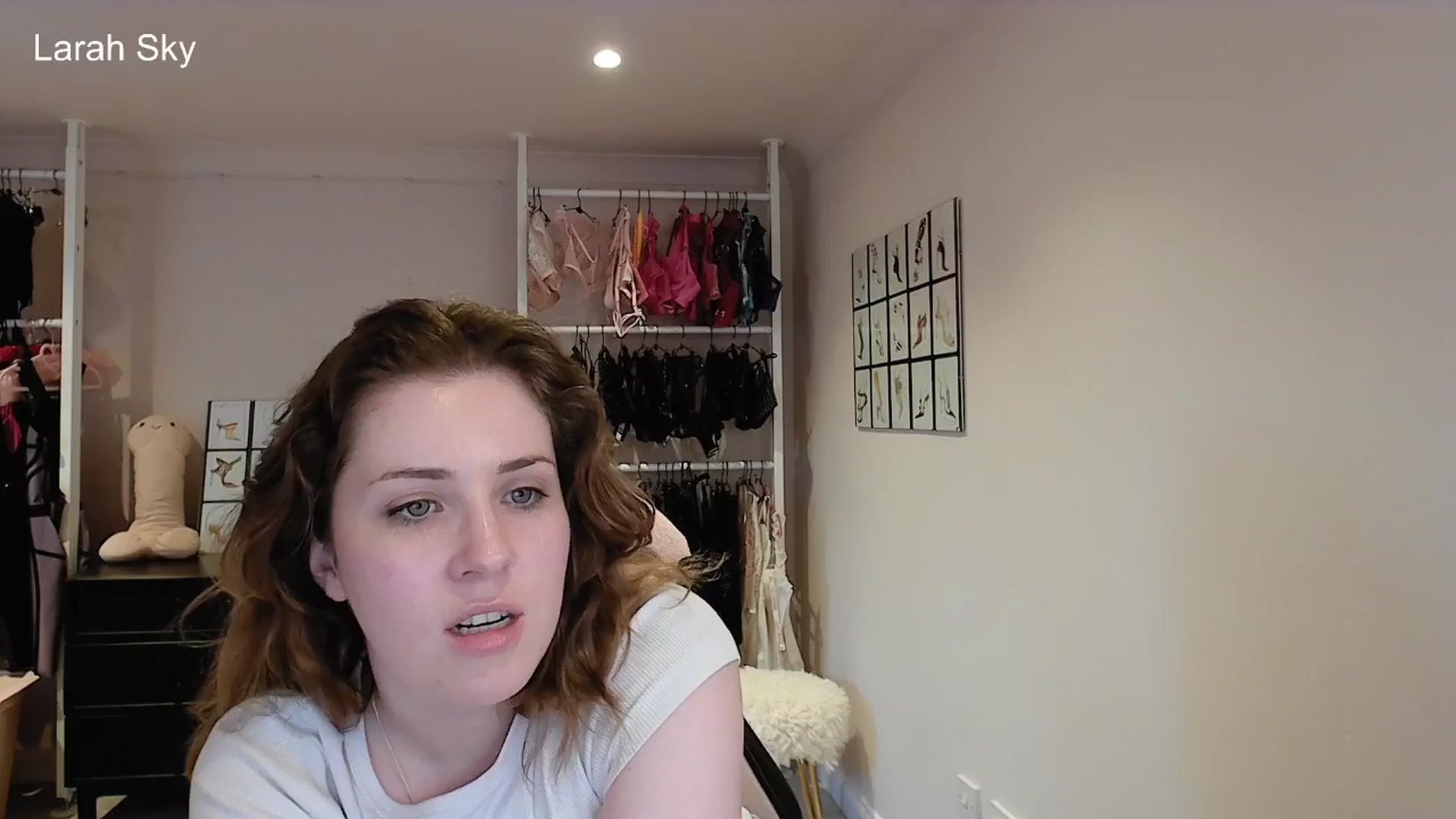 Gallery image thumbnail from Larah_Sky's myfreecams stream on, 06/21/2025, 21:25 image 10 of 20
